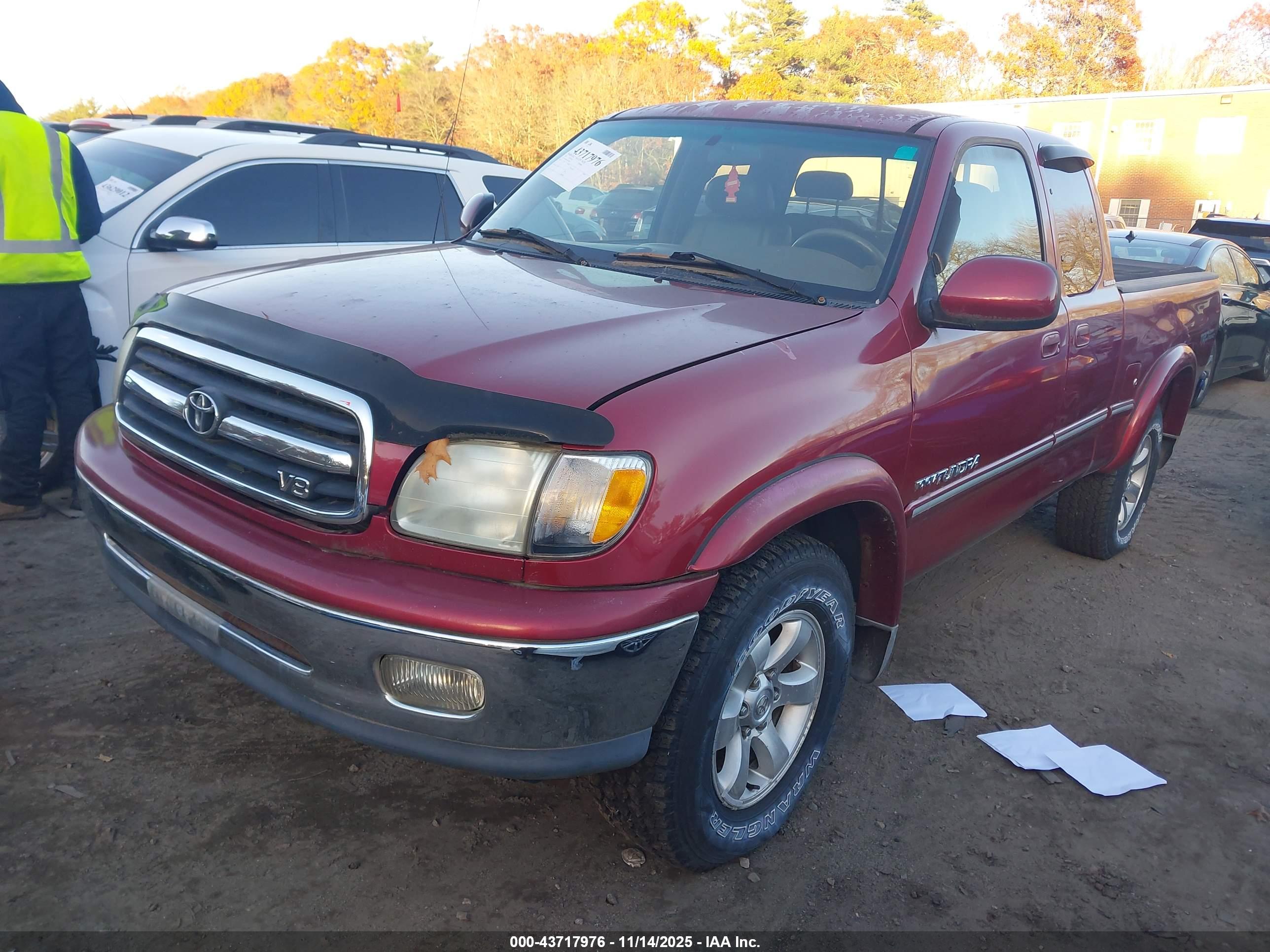 TOYOTA TUNDRA image 2