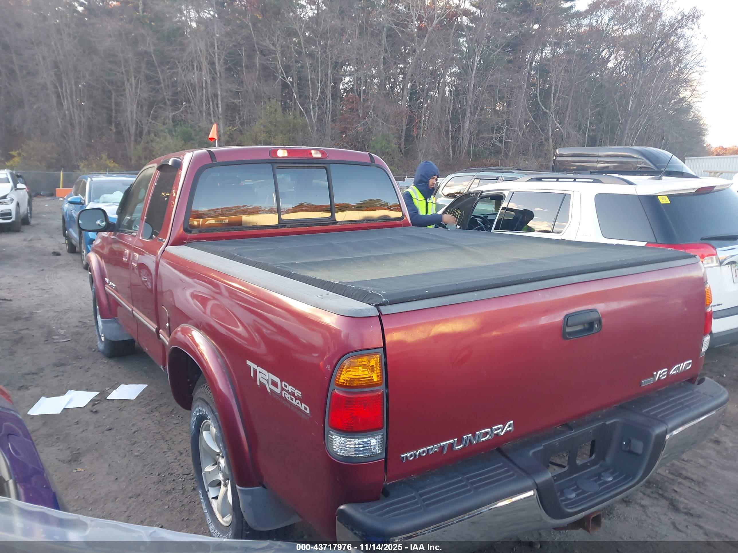 TOYOTA TUNDRA image 3