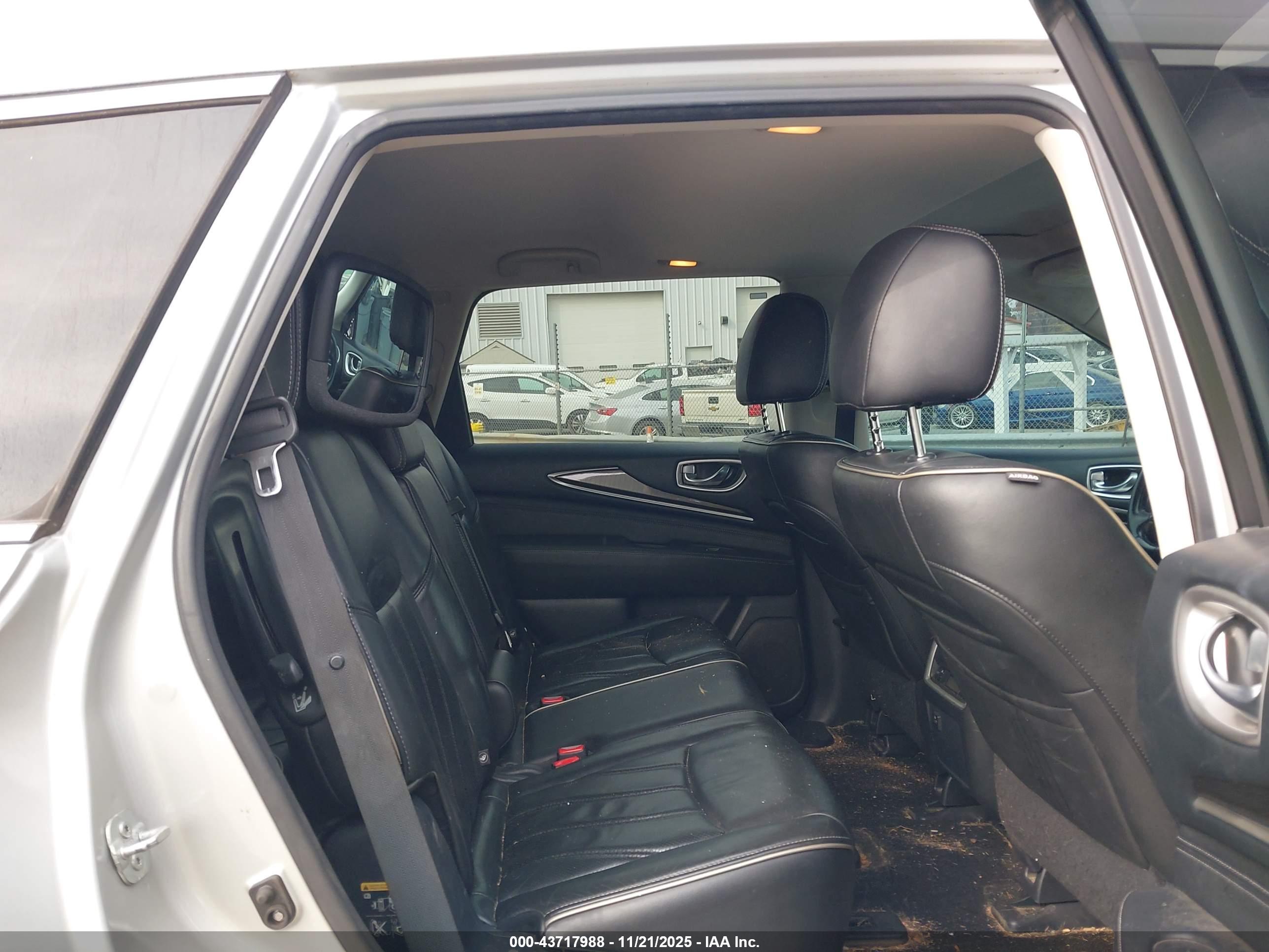 INFINITI QX60 image 8
