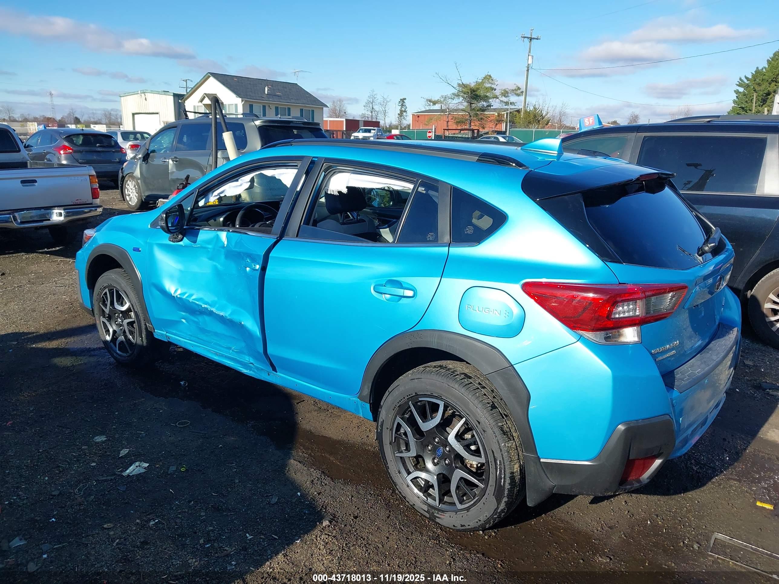 SUBARU CROSSTREK image 3
