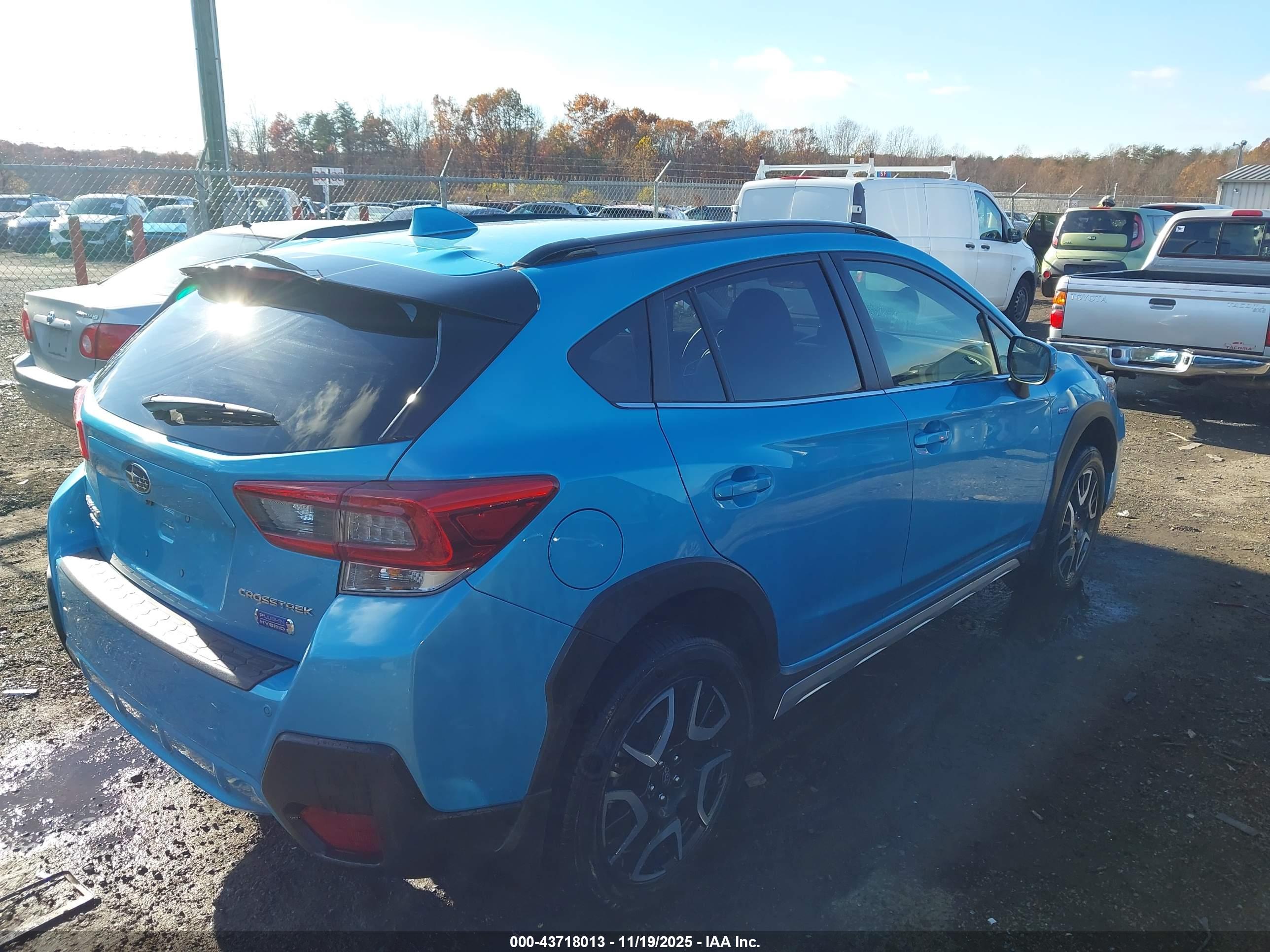 SUBARU CROSSTREK image 4