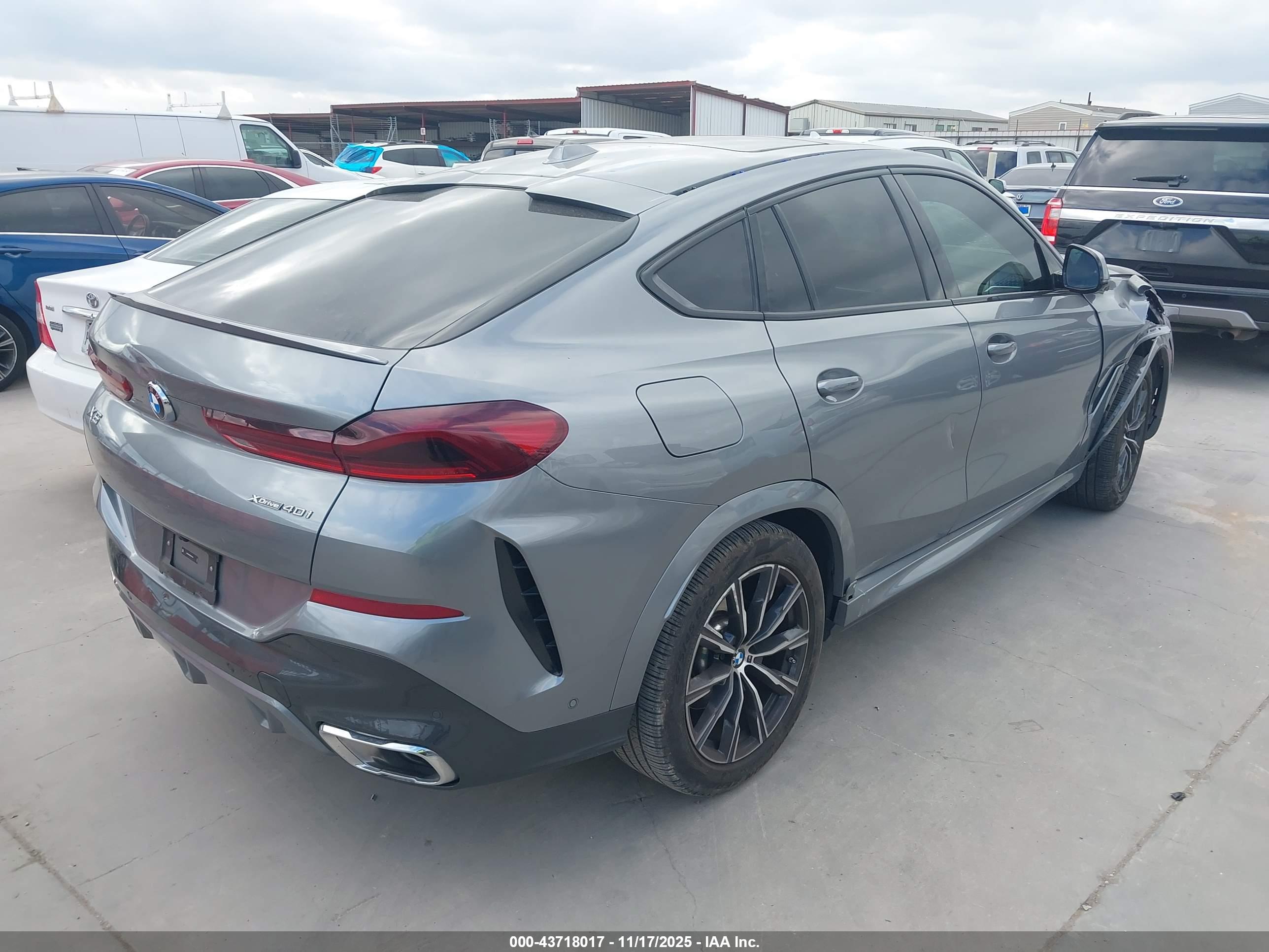 BMW X6 image 4