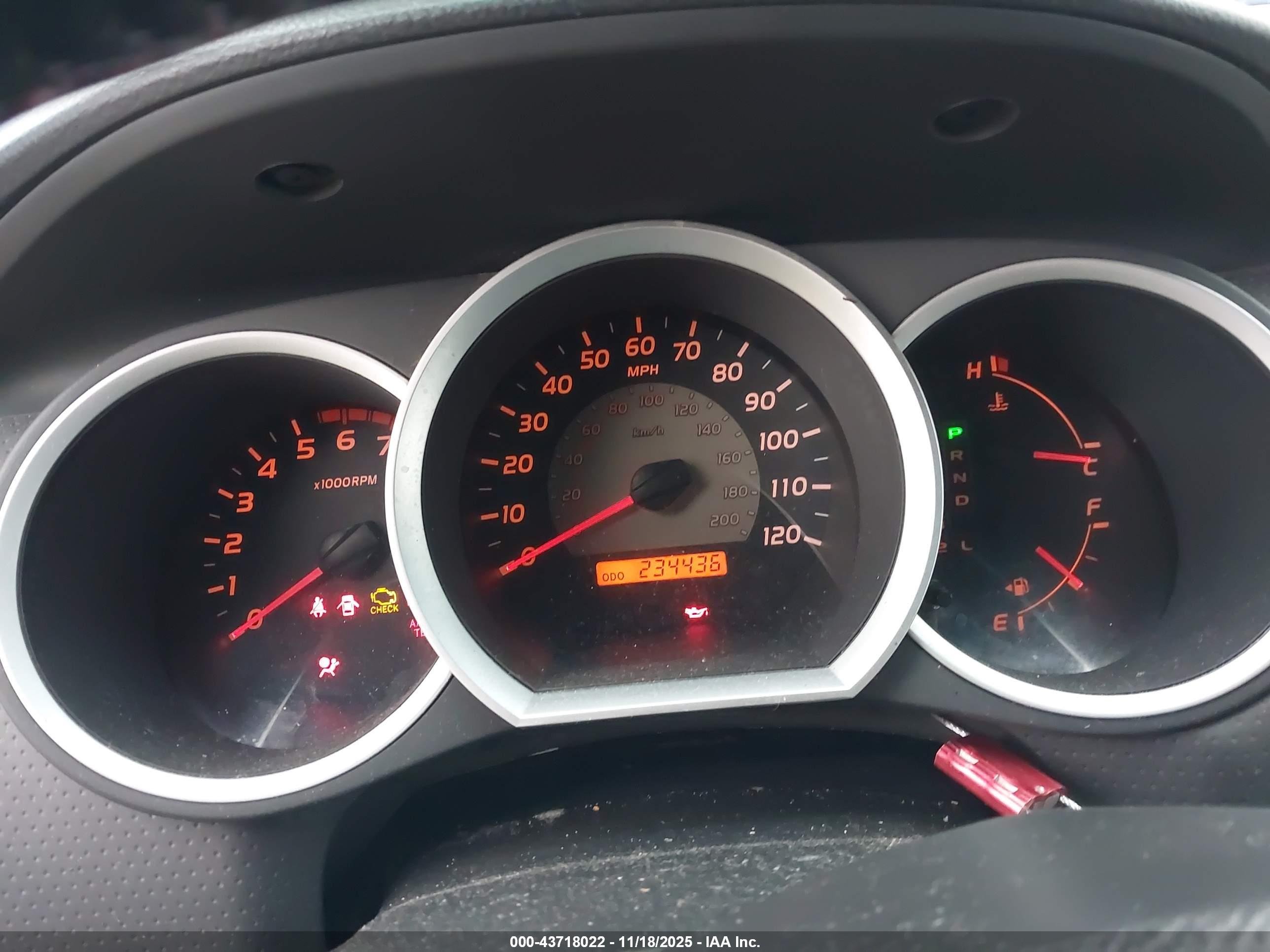 TOYOTA TACOMA image 7