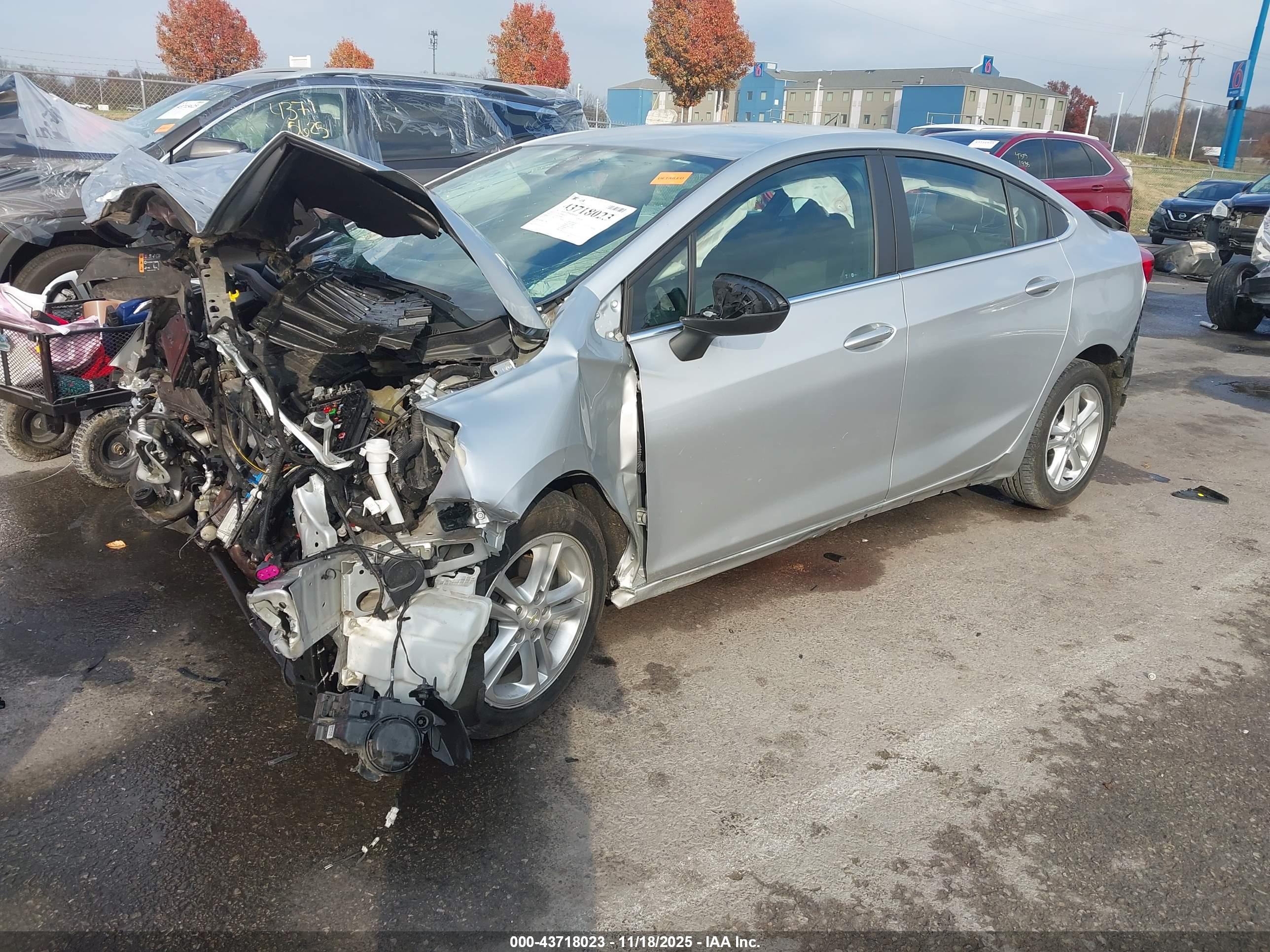 CHEVROLET CRUZE image 2