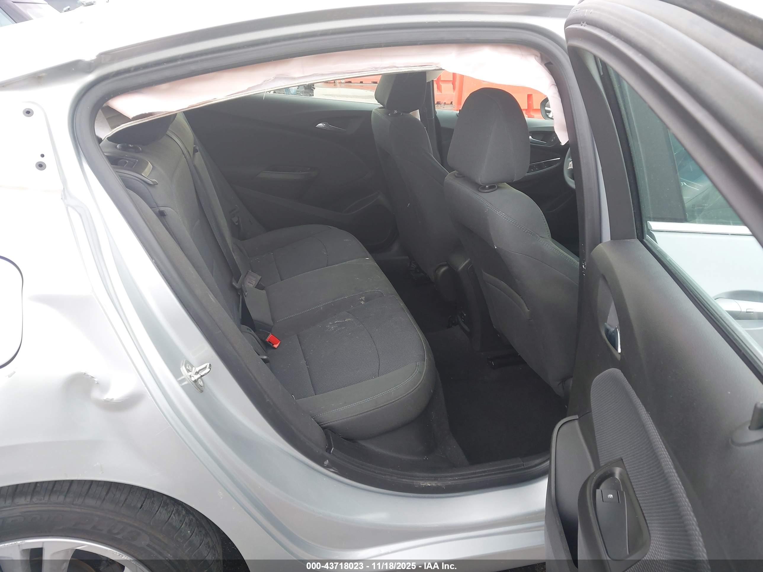 CHEVROLET CRUZE image 8