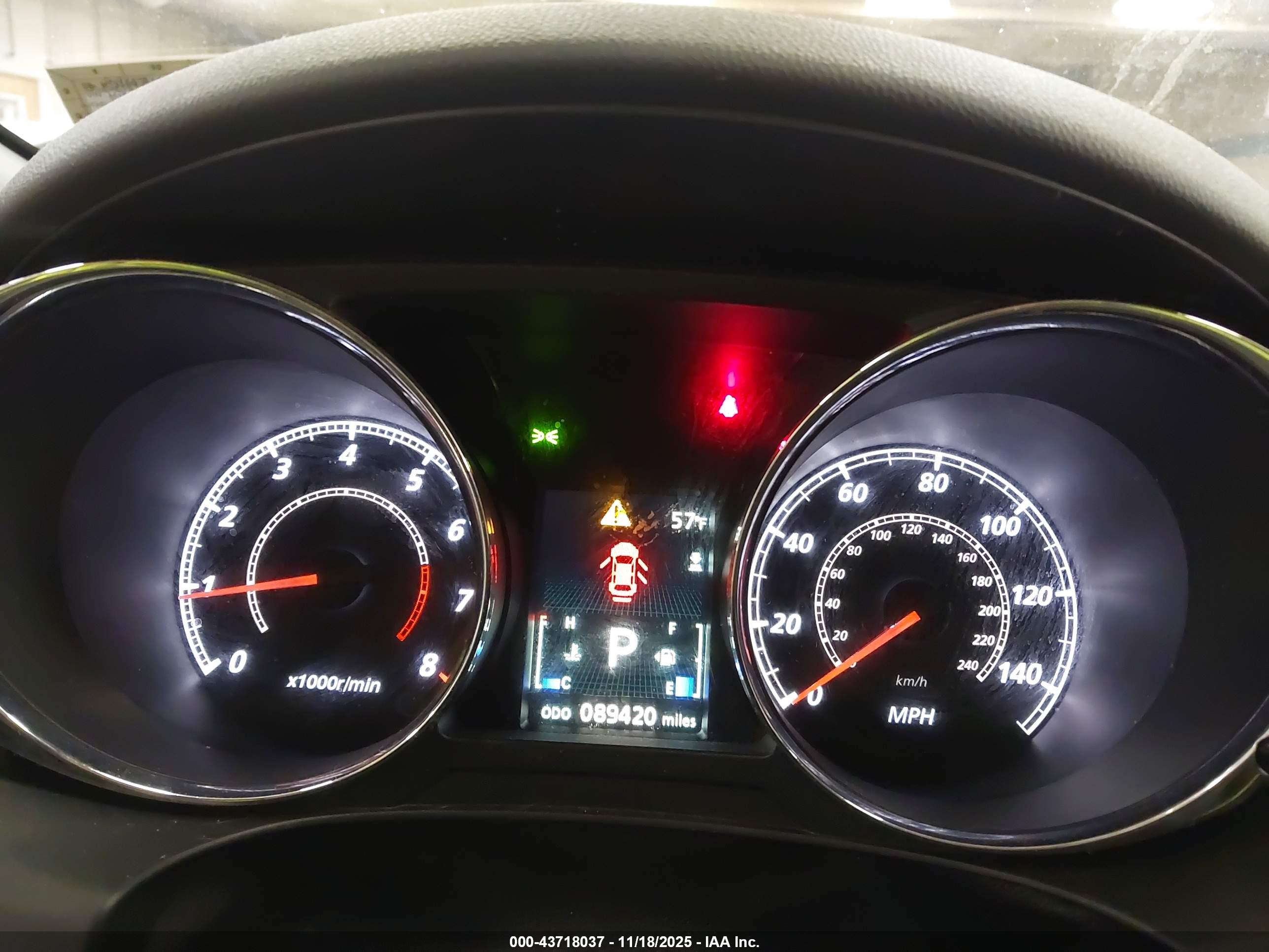 MITSUBISHI OUTLANDER image 7