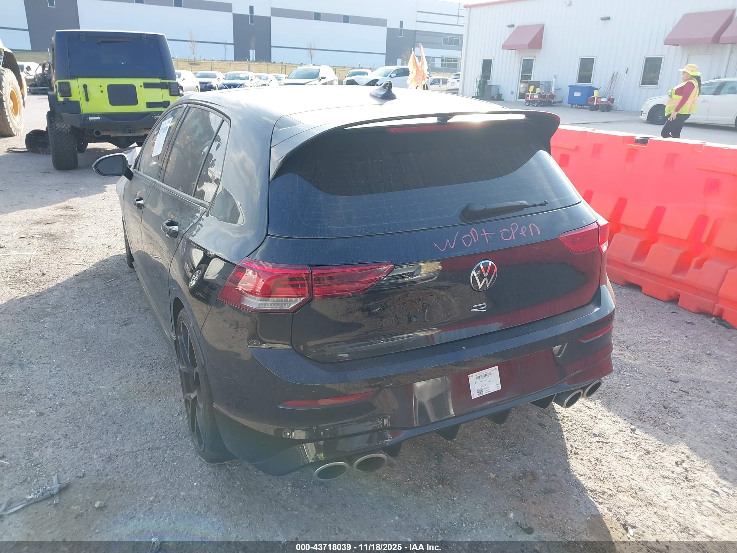 VOLKSWAGEN GOLF image 3