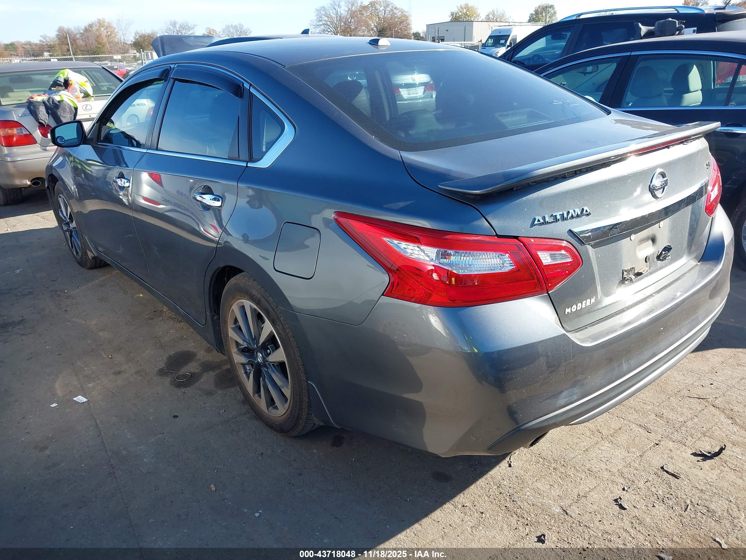 NISSAN ALTIMA image 3