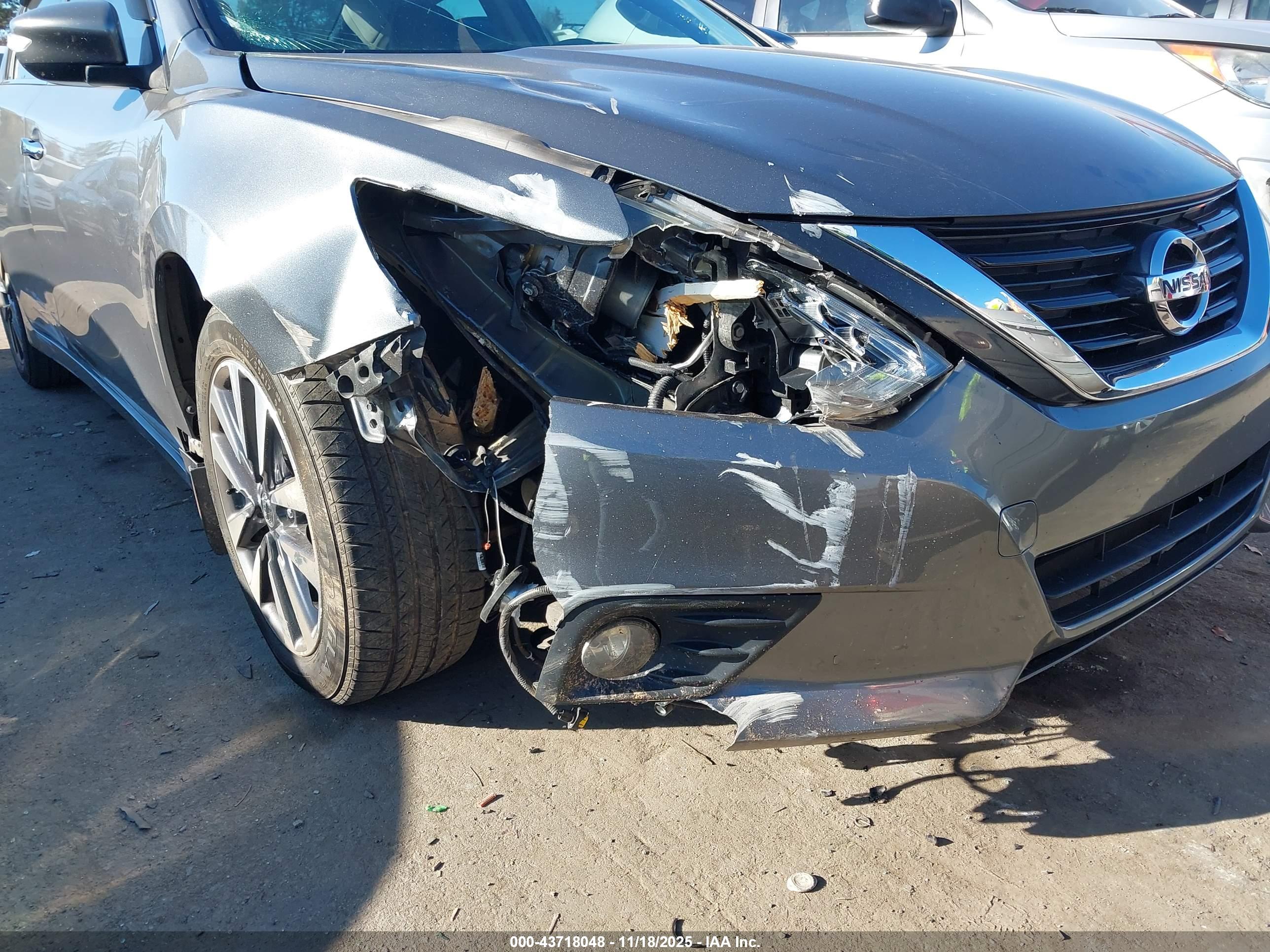 NISSAN ALTIMA image 6