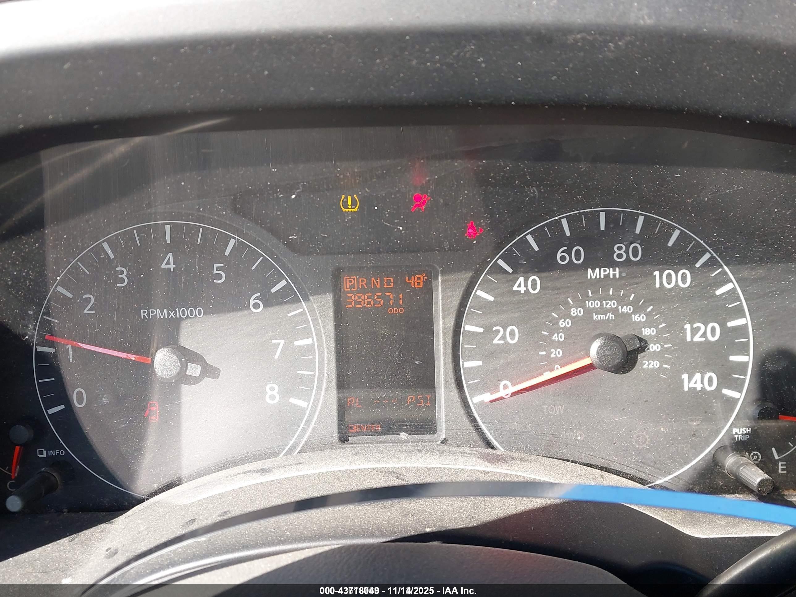 NISSAN NV image 7