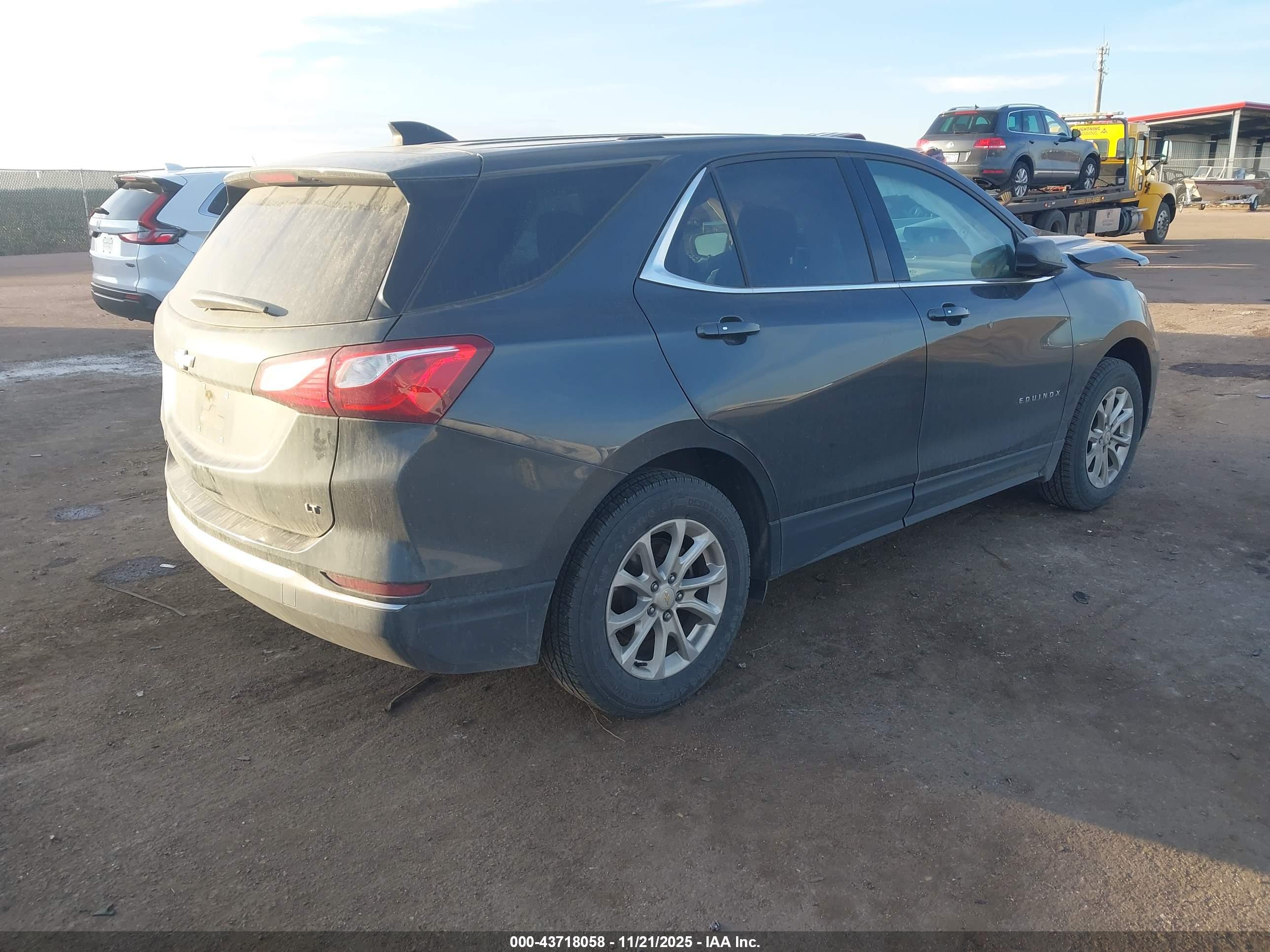 CHEVROLET EQUINOX image 4