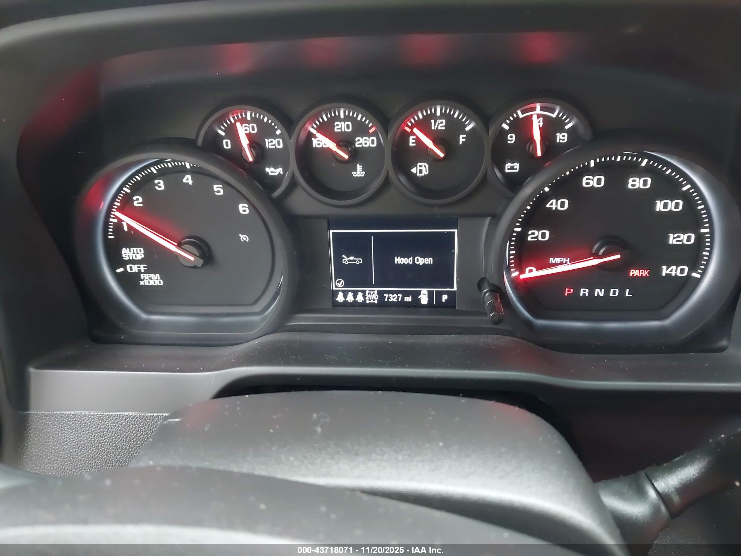 CHEVROLET SILVERADO image 7