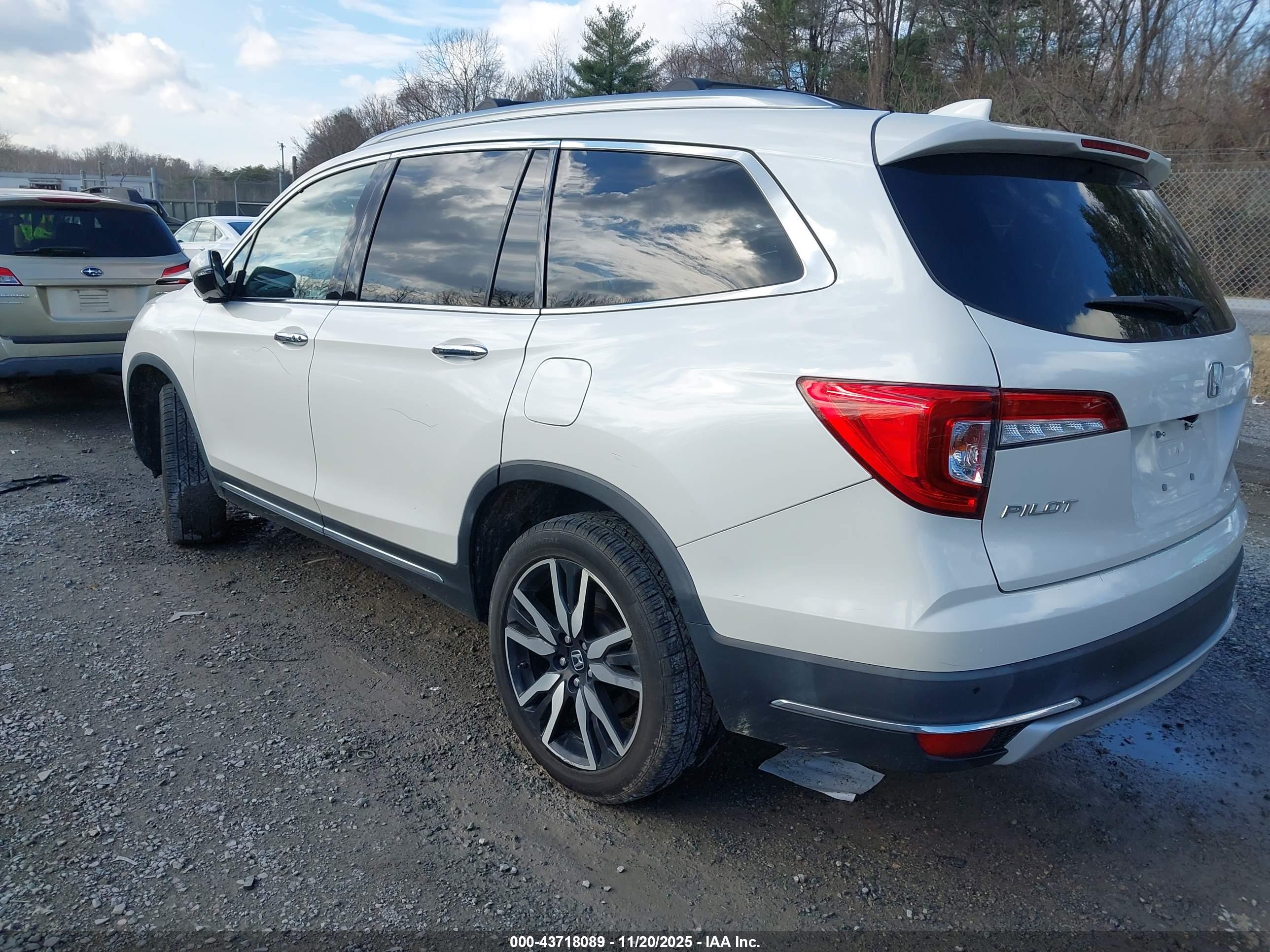HONDA PILOT image 3