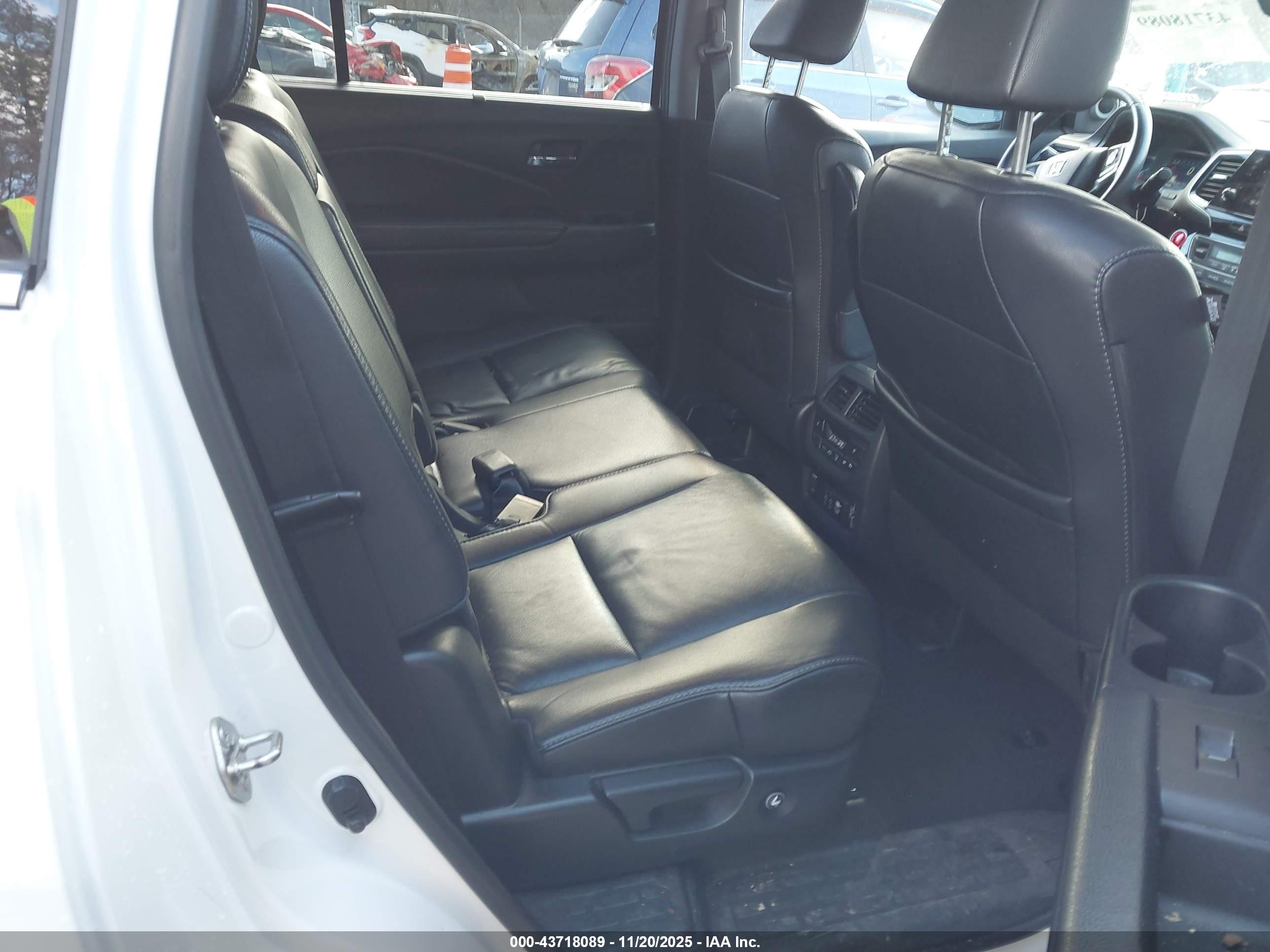 HONDA PILOT image 8