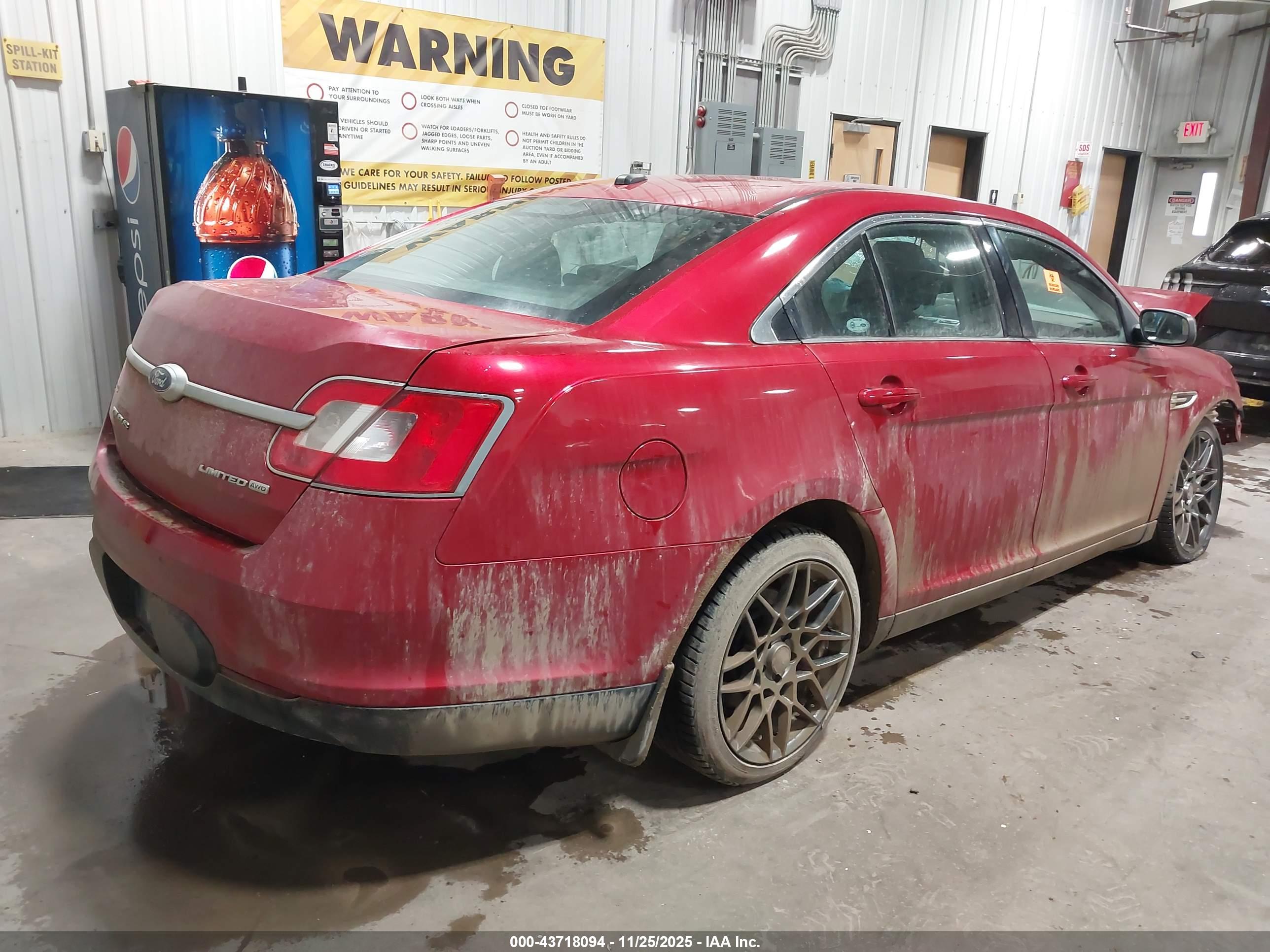 FORD TAURUS image 4