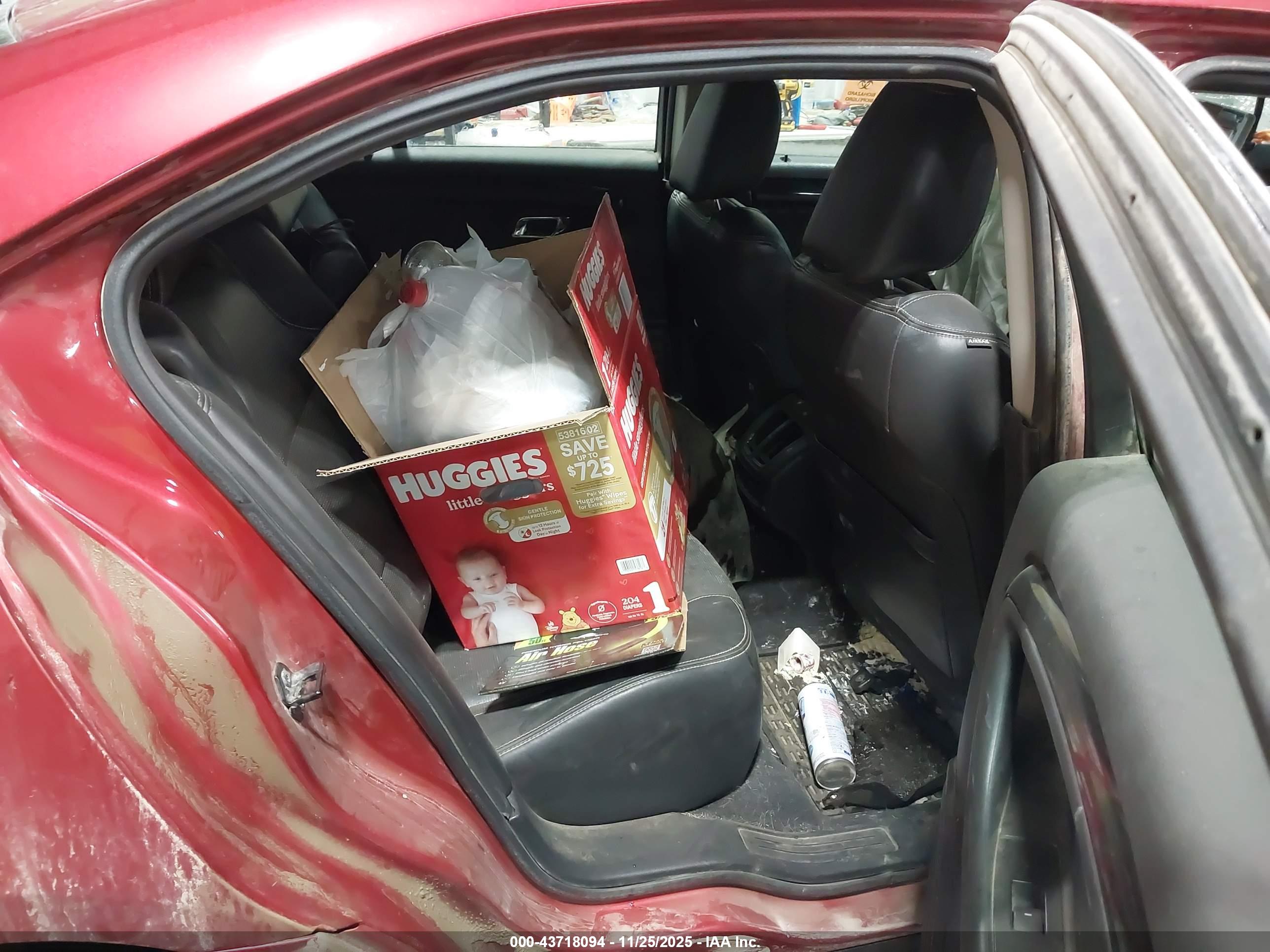 FORD TAURUS image 8