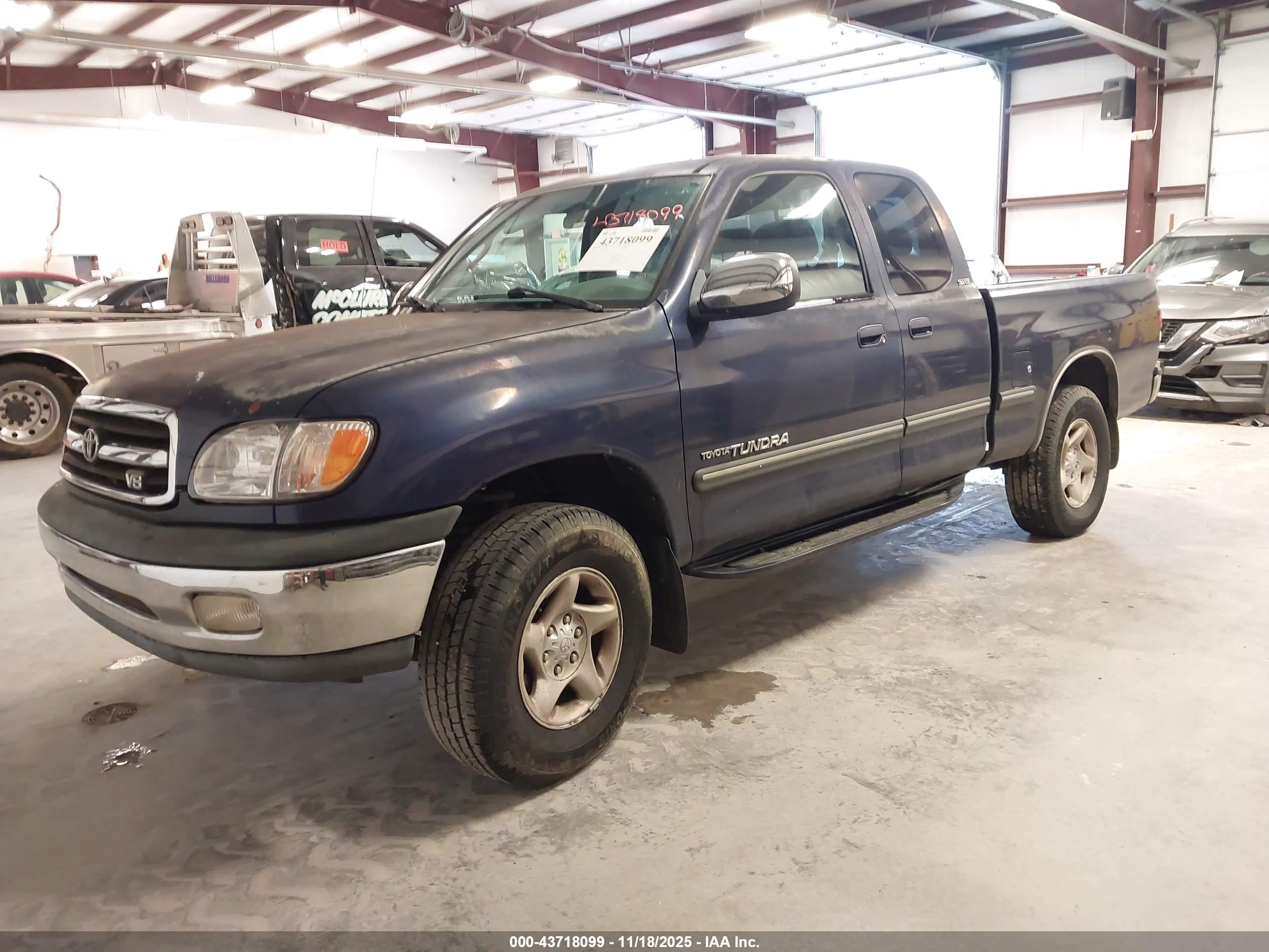 TOYOTA TUNDRA image 2