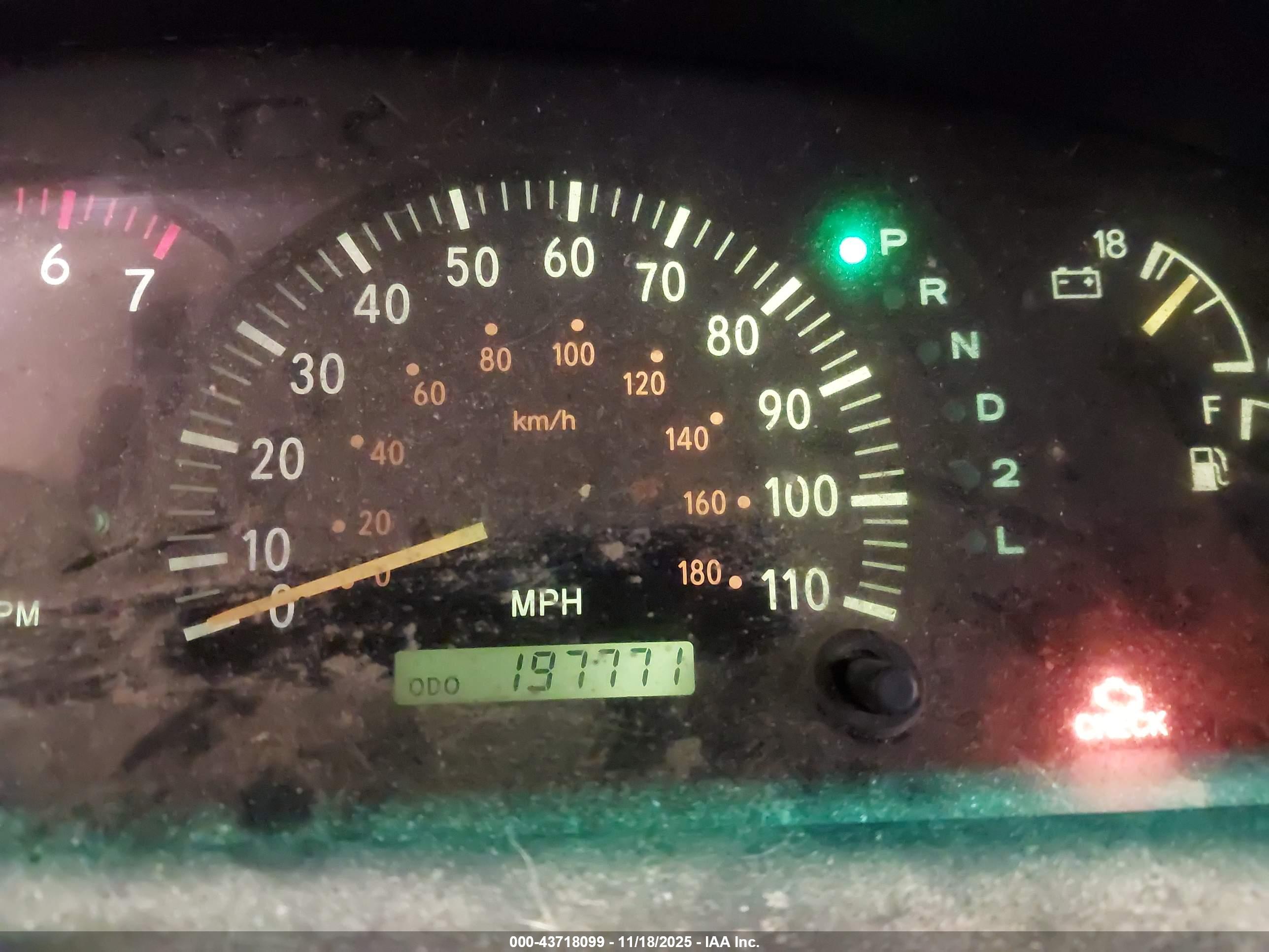 TOYOTA TUNDRA image 7