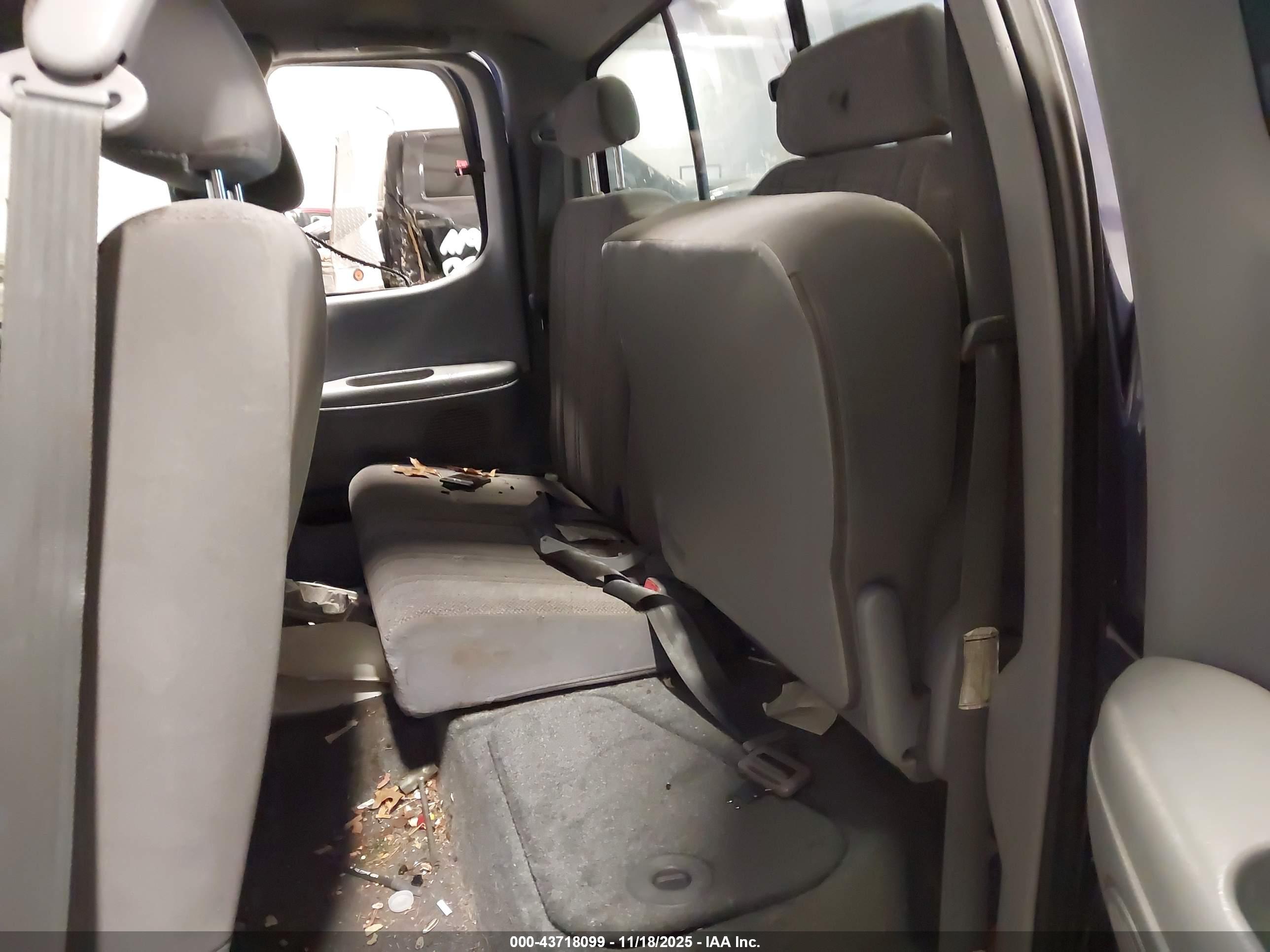 TOYOTA TUNDRA image 8