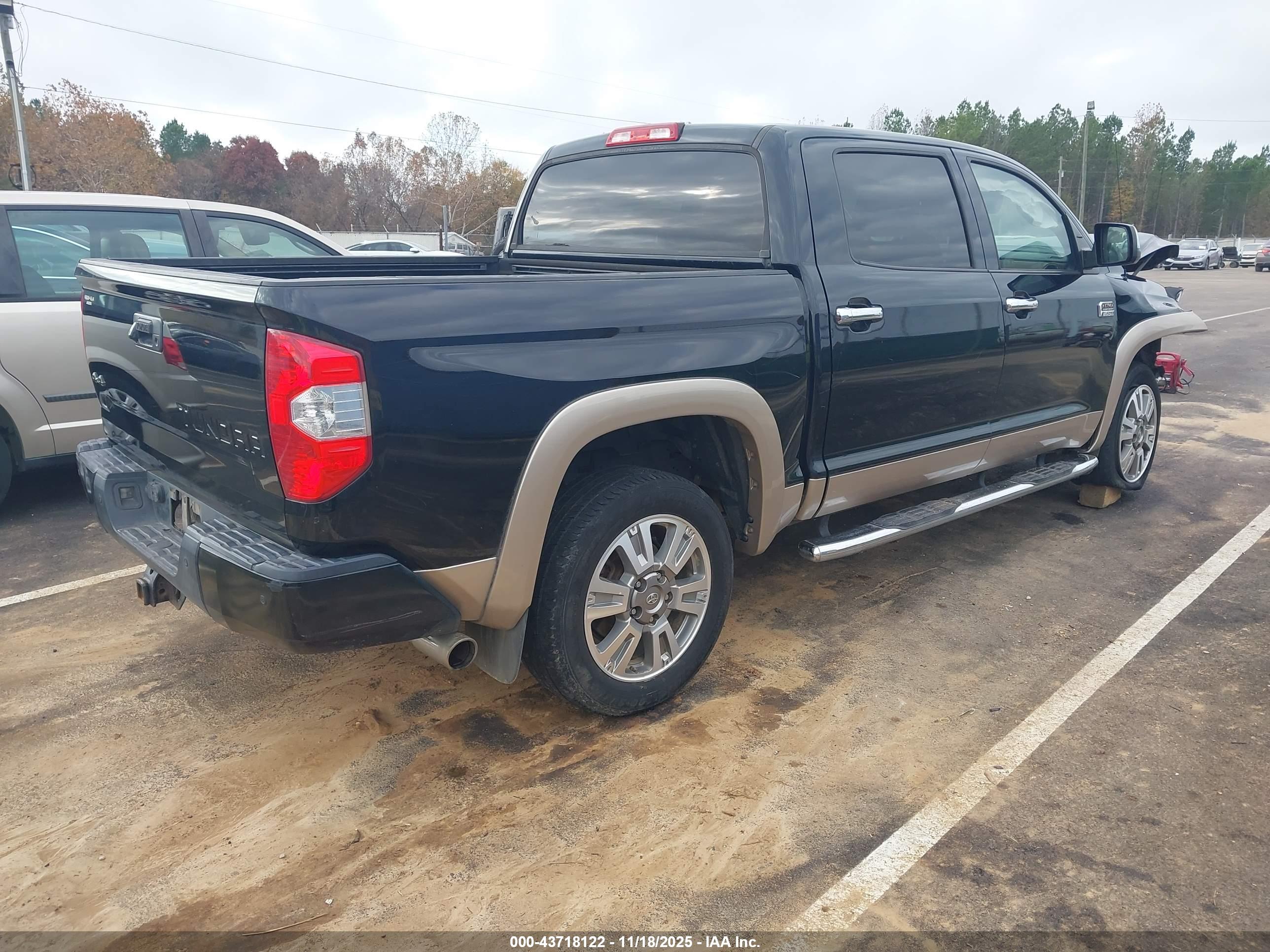 TOYOTA TUNDRA image 4