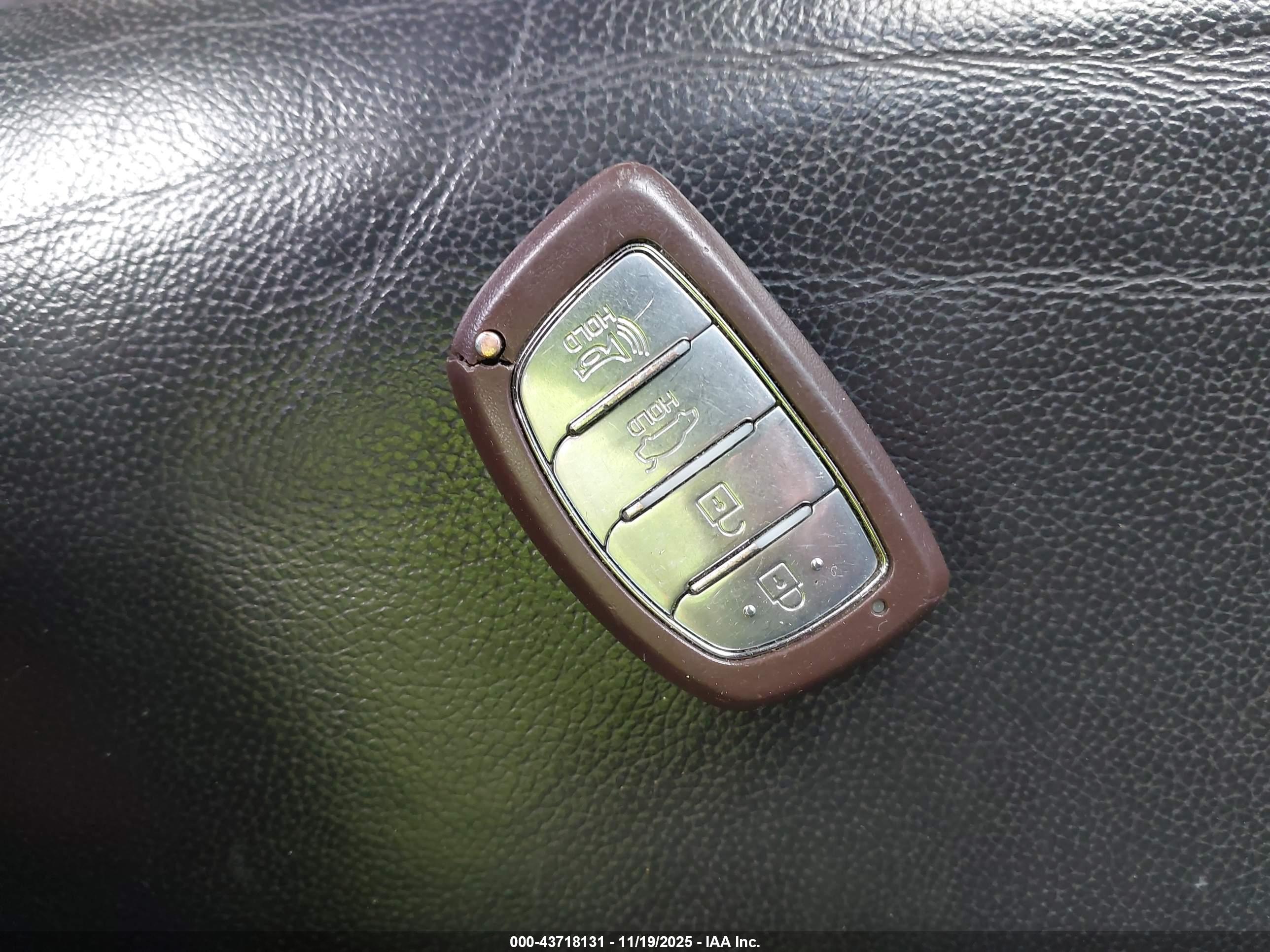 HYUNDAI SONATA image 11