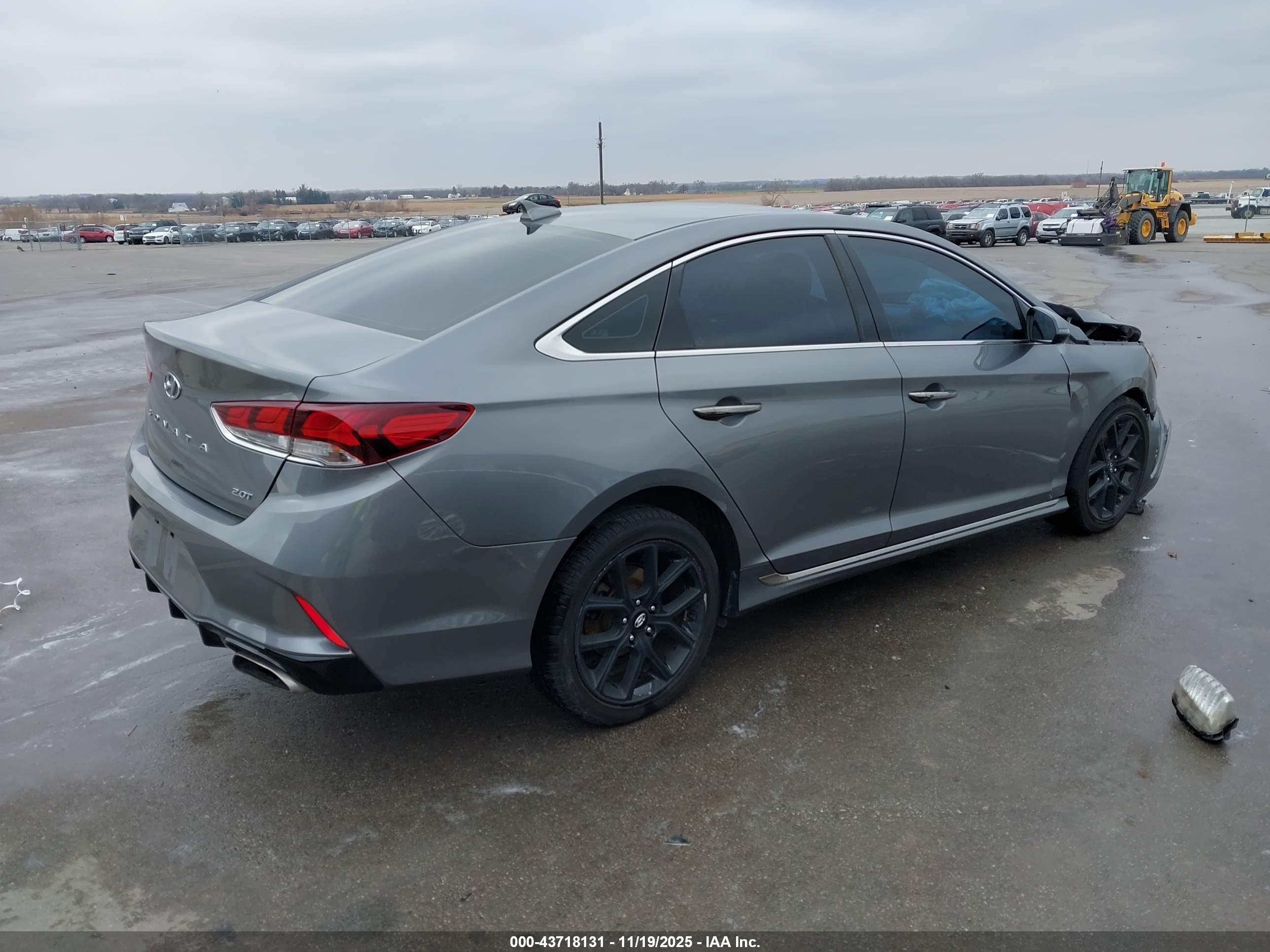 HYUNDAI SONATA image 4