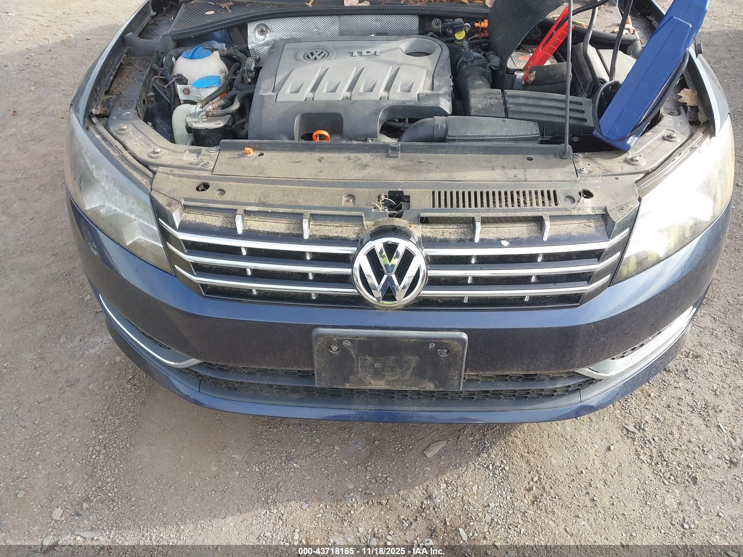 VOLKSWAGEN PASSAT image 6