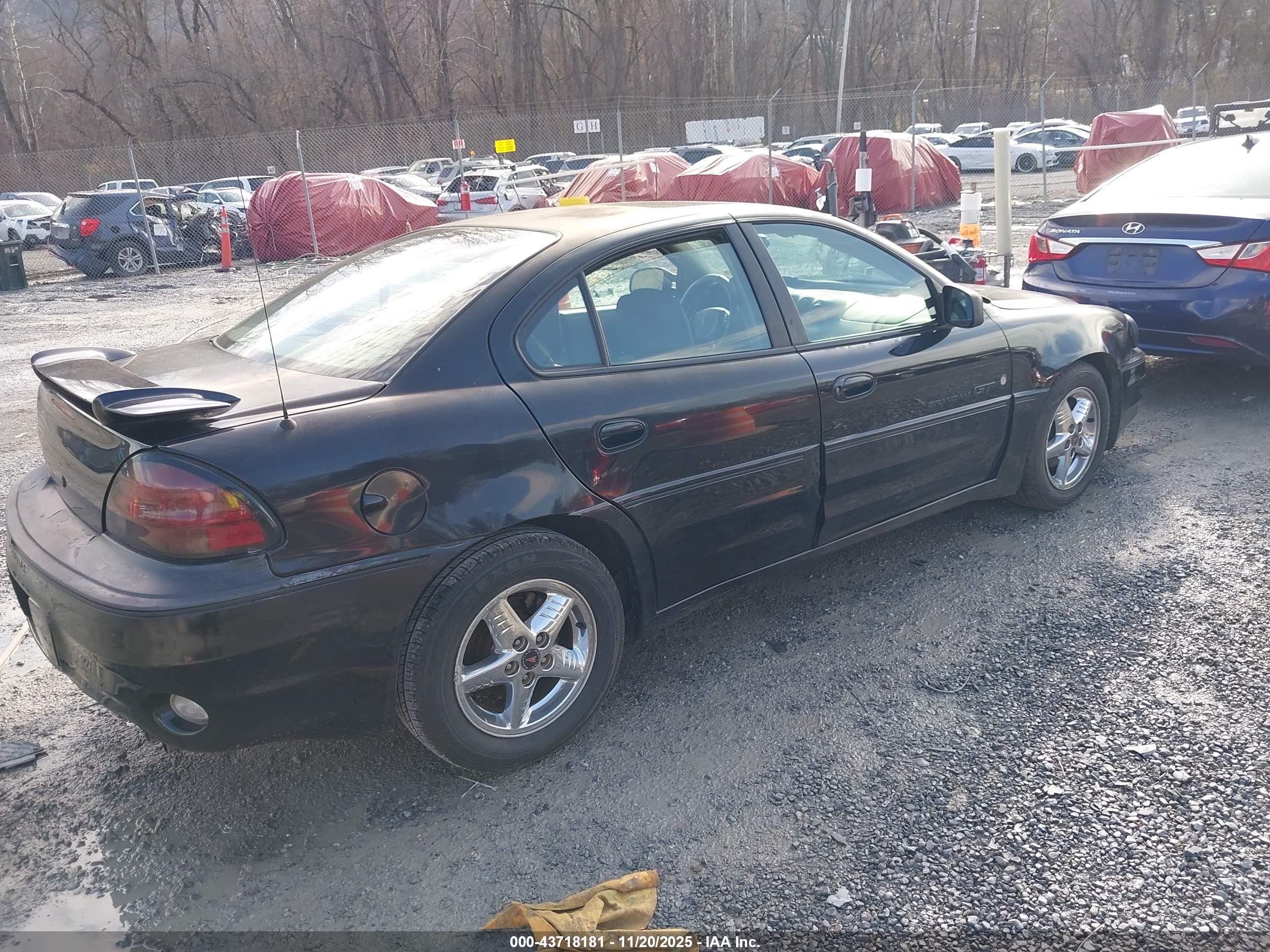 PONTIAC GRAND image 4