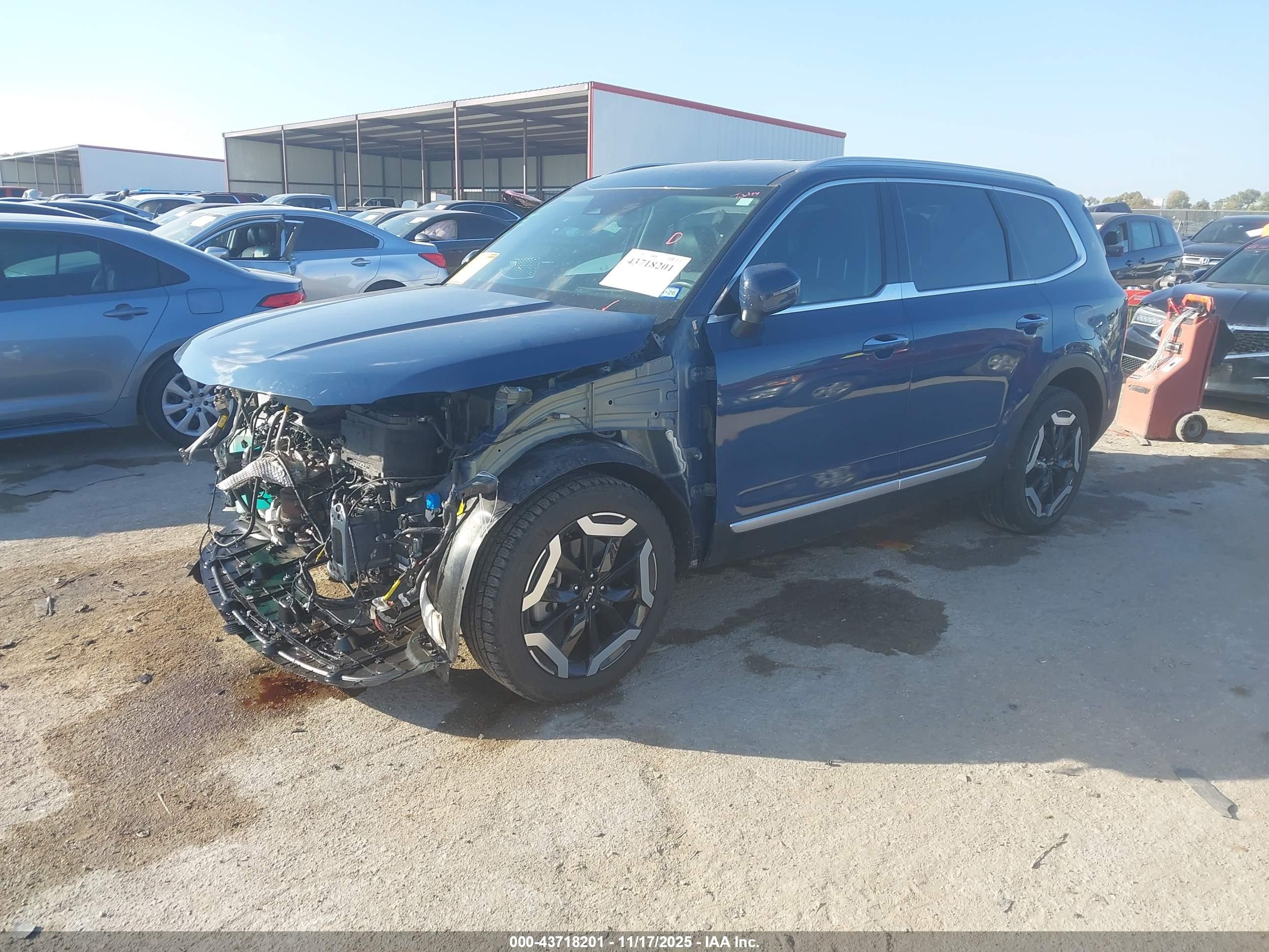 KIA TELLURIDE image 2