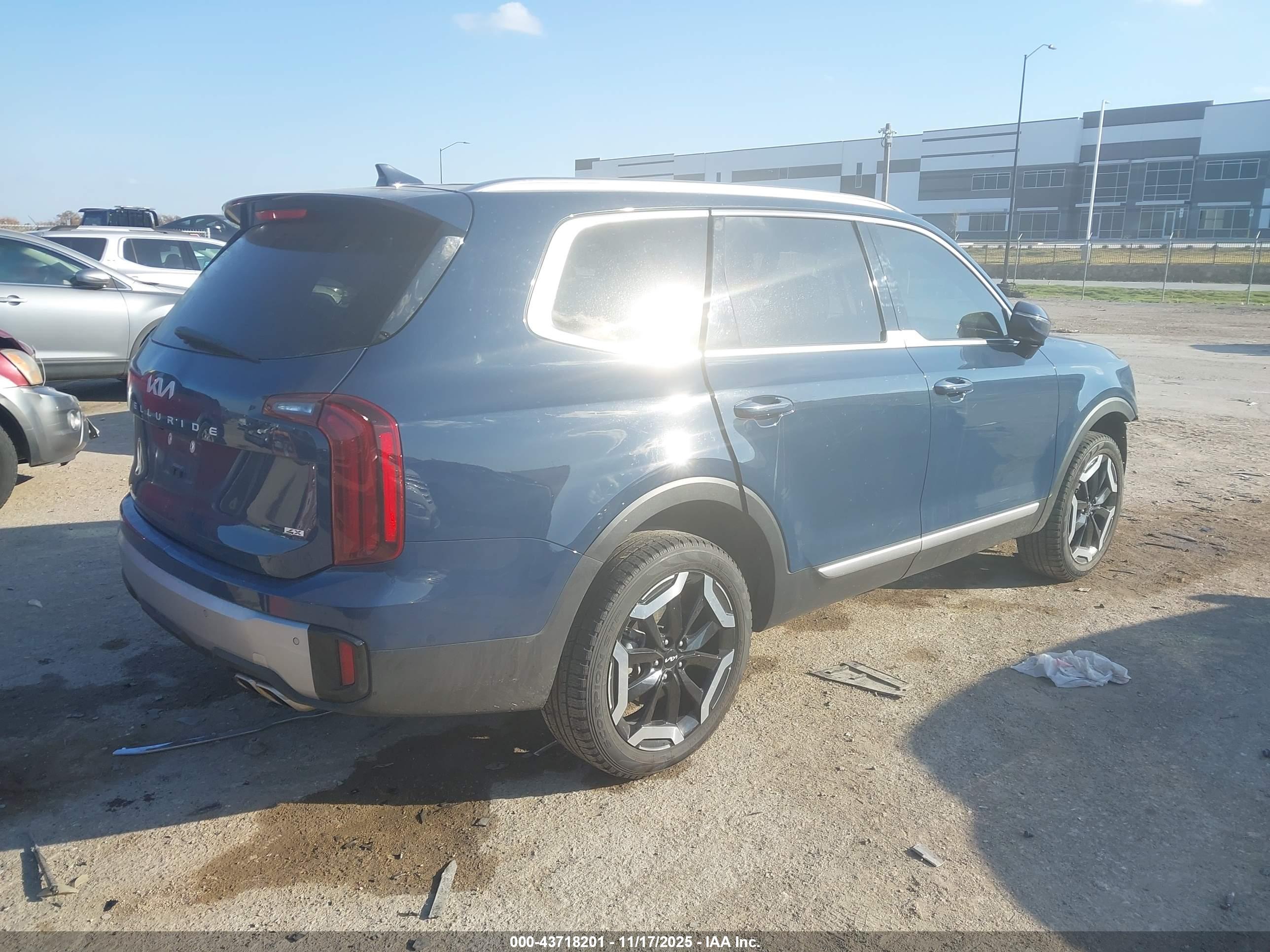 KIA TELLURIDE image 4