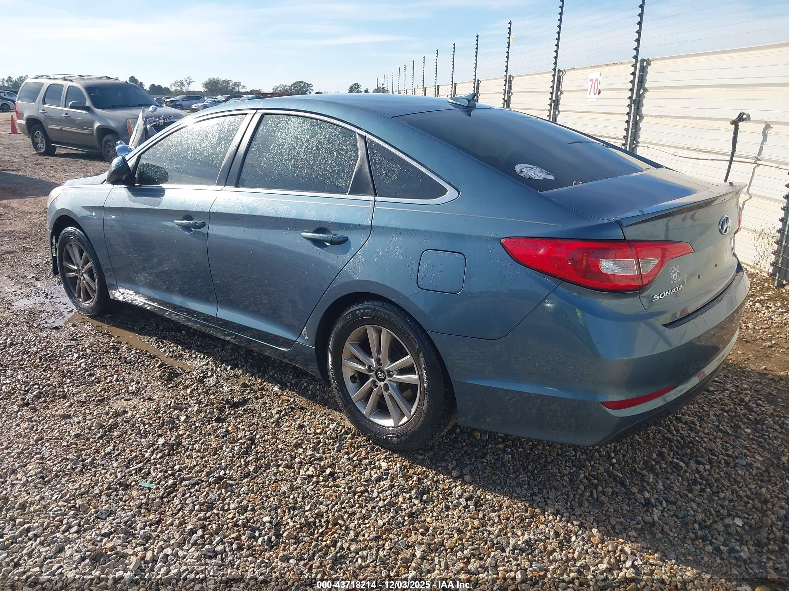 HYUNDAI SONATA image 3