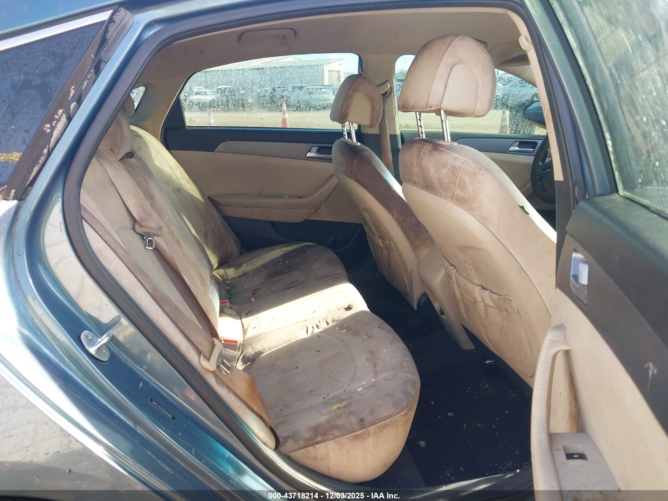 HYUNDAI SONATA image 8
