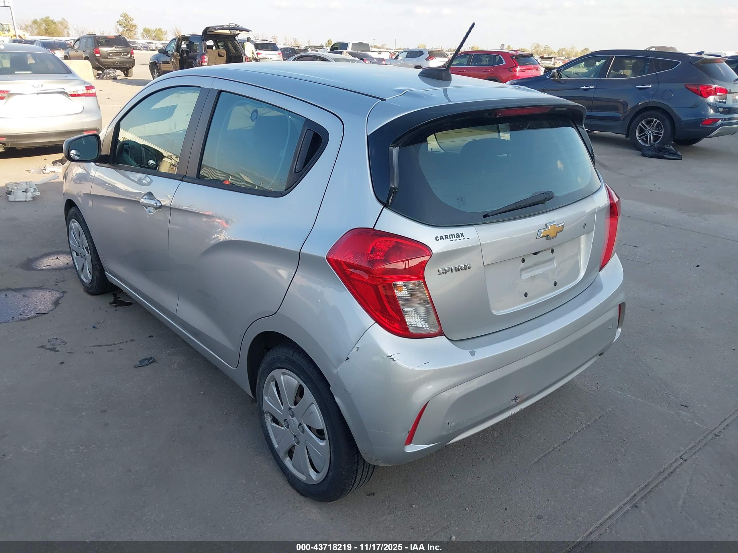 CHEVROLET SPARK image 3