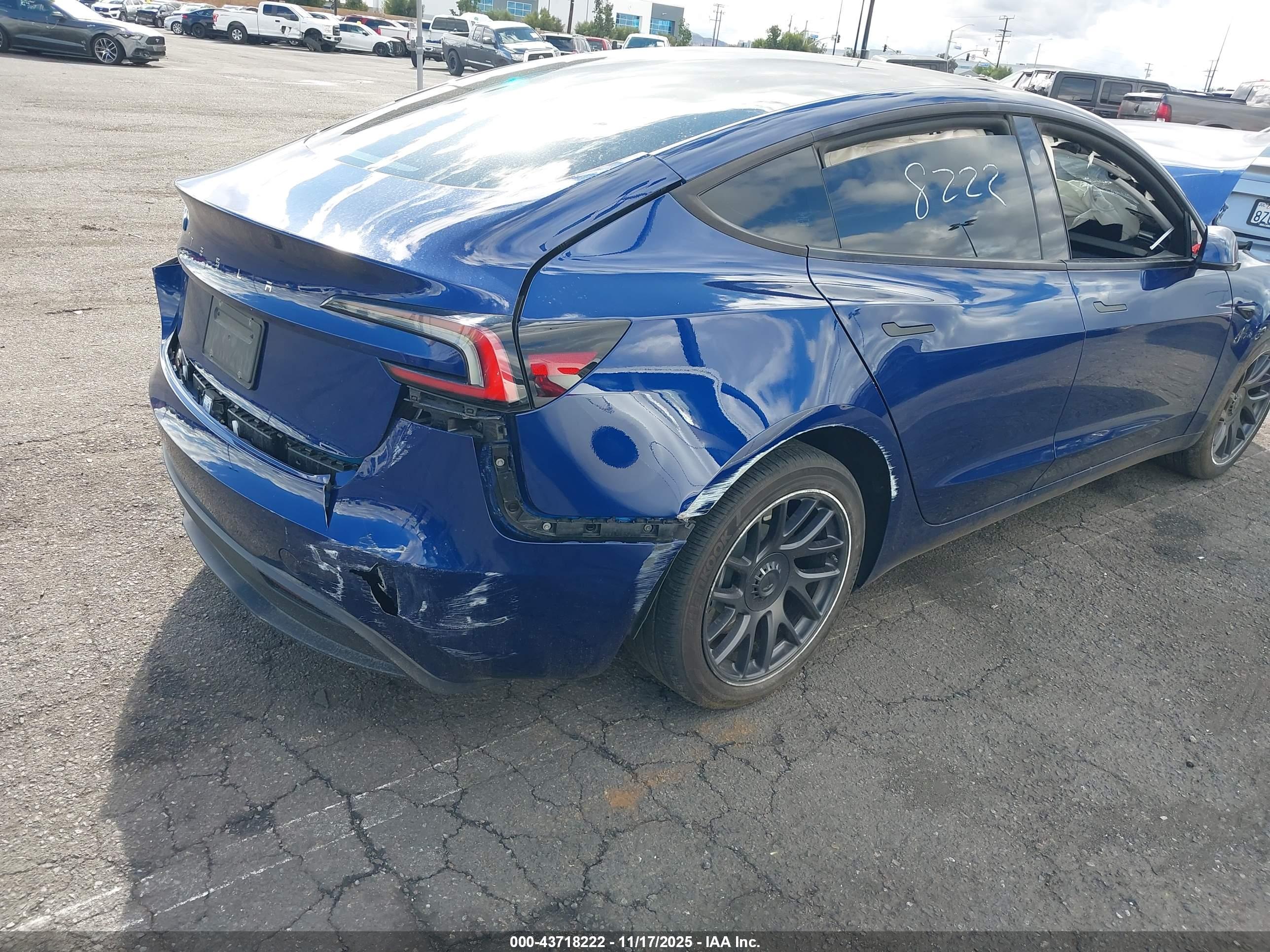TESLA MODEL image 4