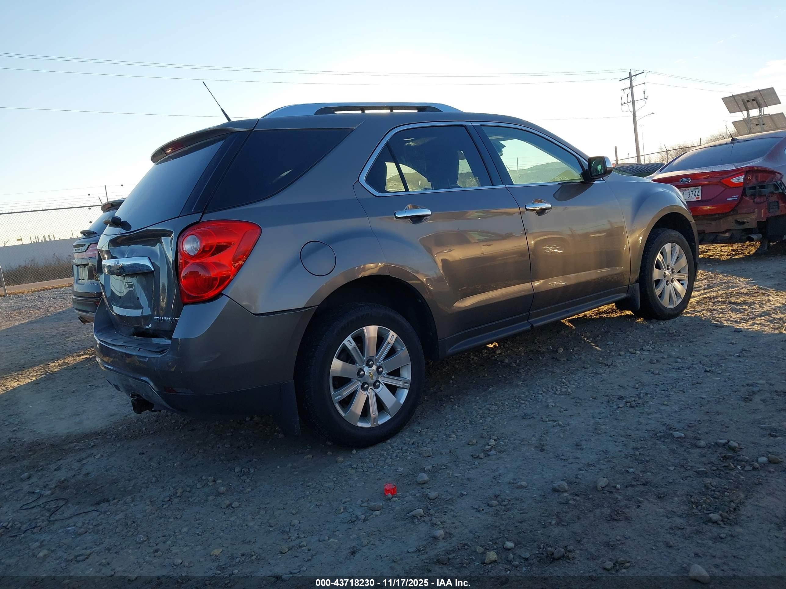 CHEVROLET EQUINOX image 4