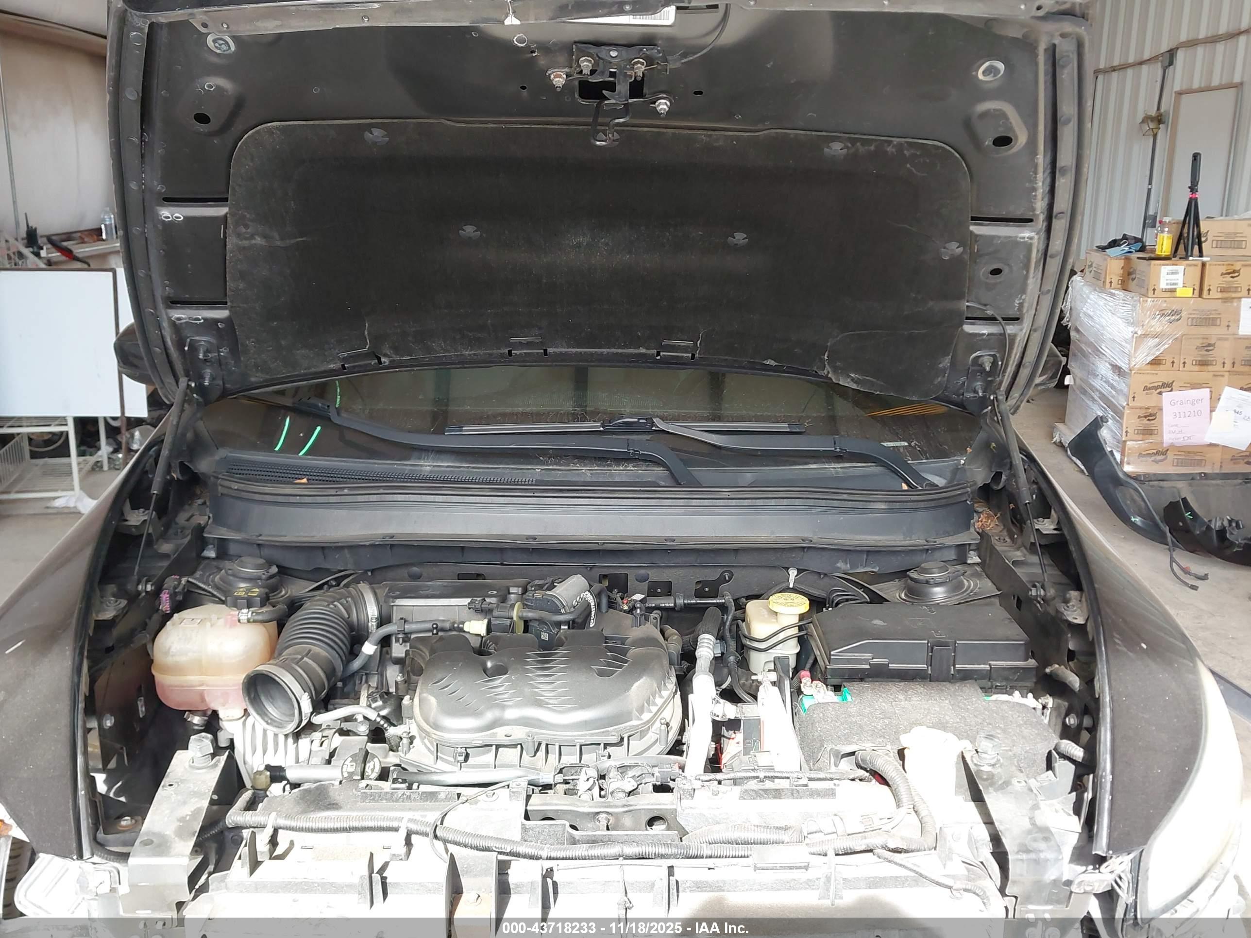 JEEP CHEROKEE image 10