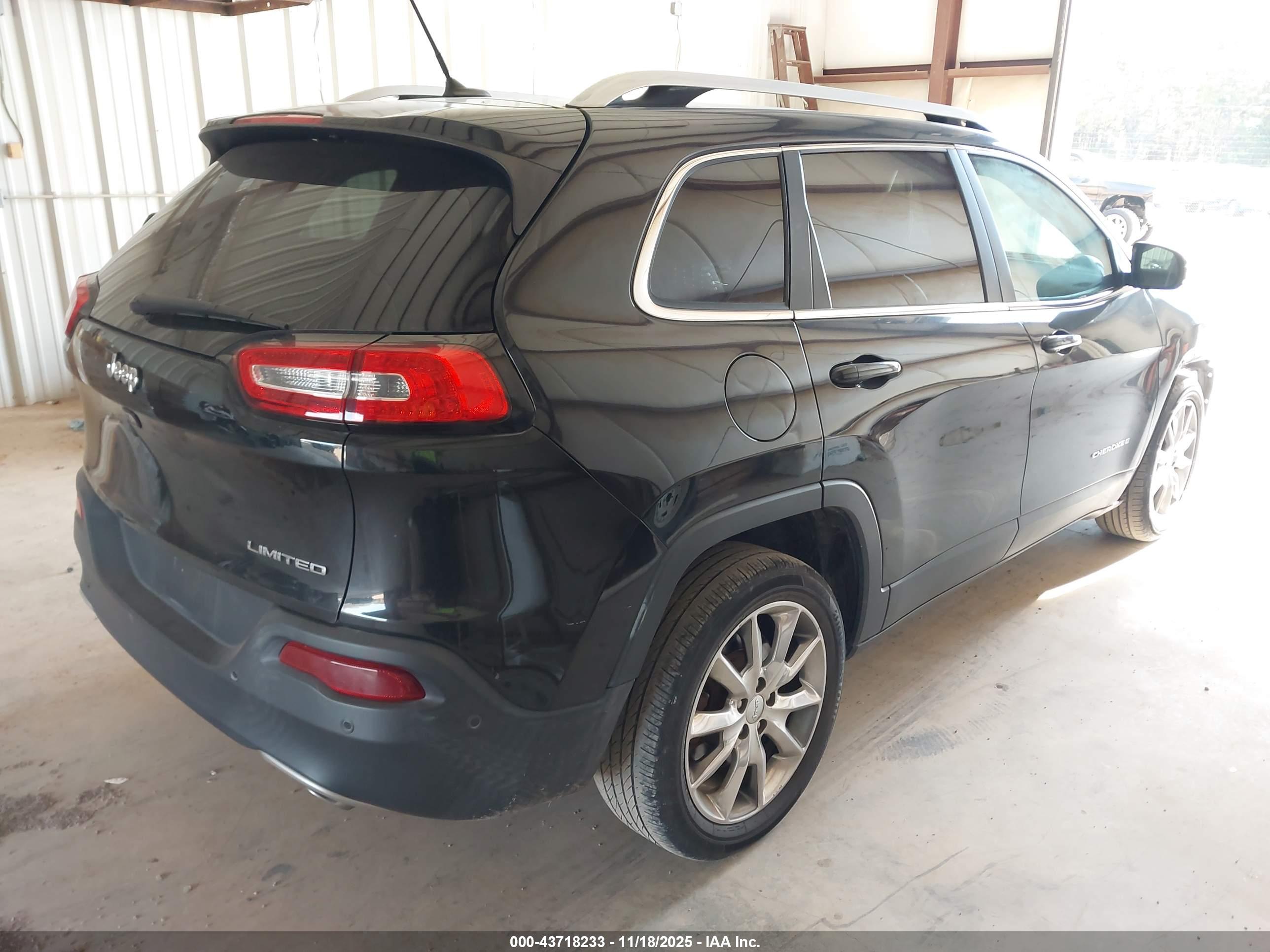 JEEP CHEROKEE image 4