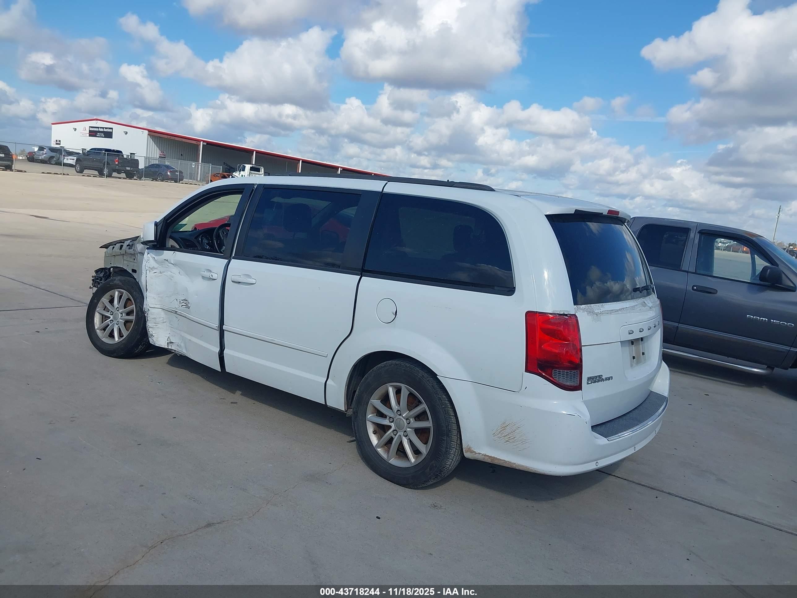 DODGE GRAND image 3
