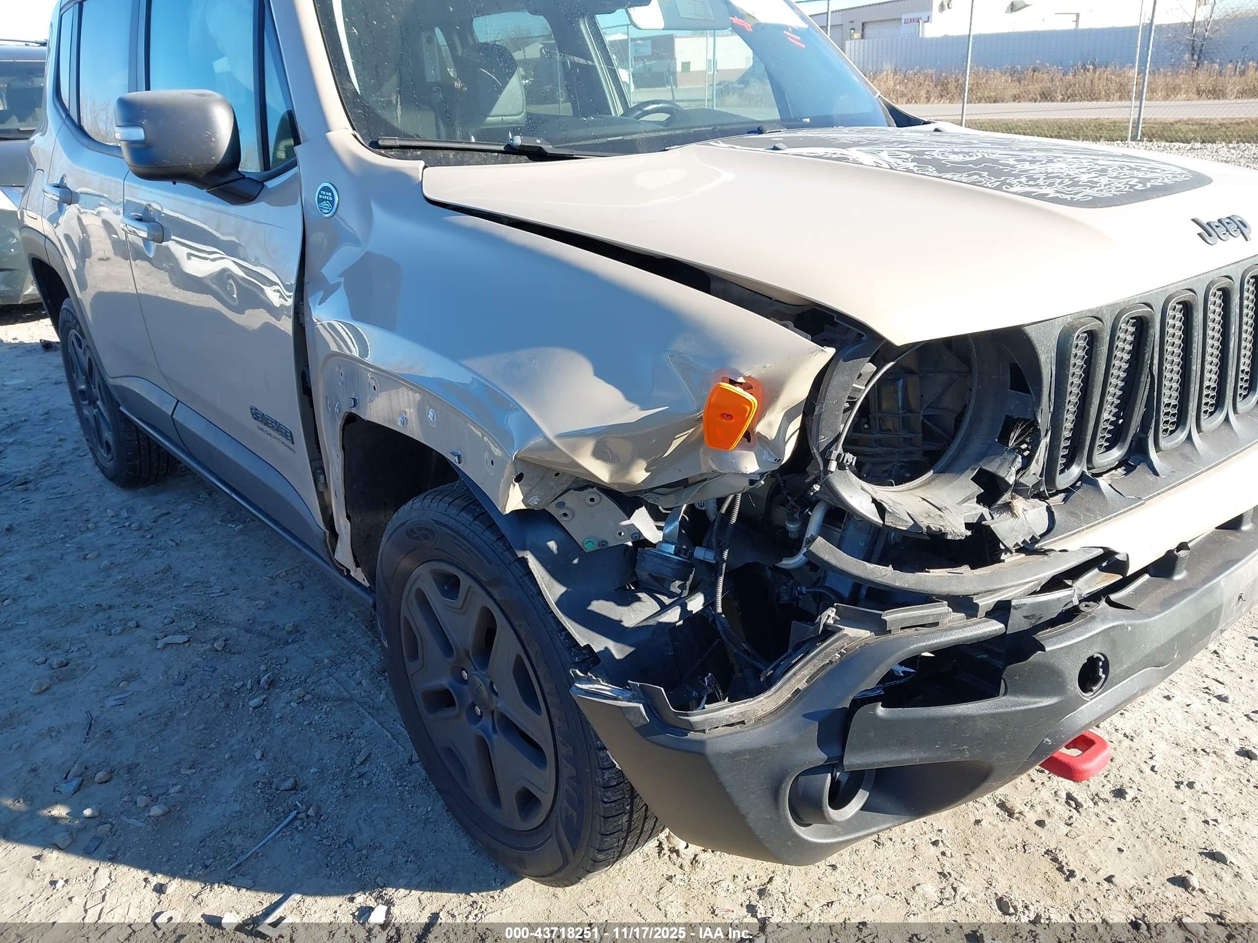 JEEP RENEGADE image 6
