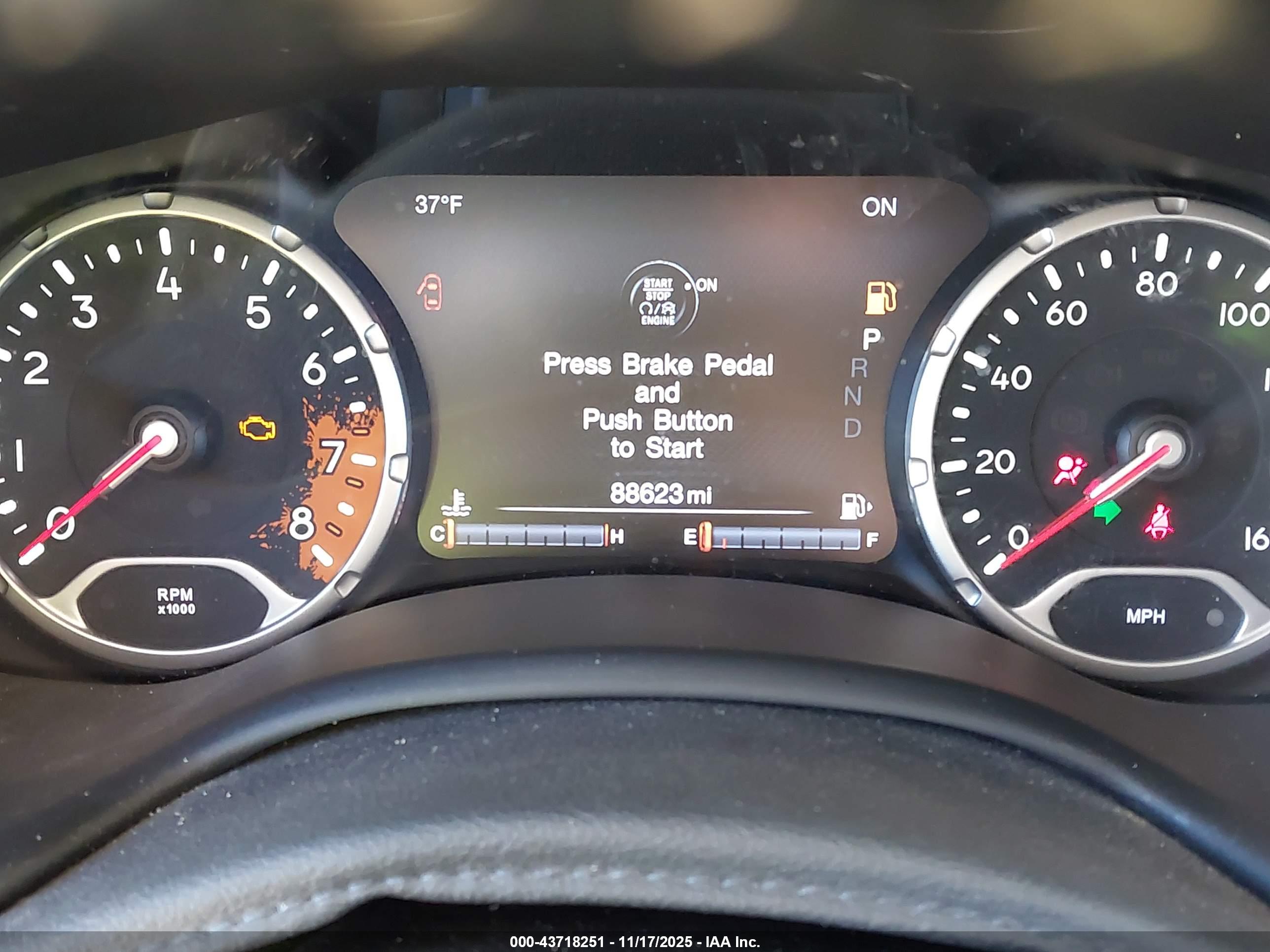 JEEP RENEGADE image 7