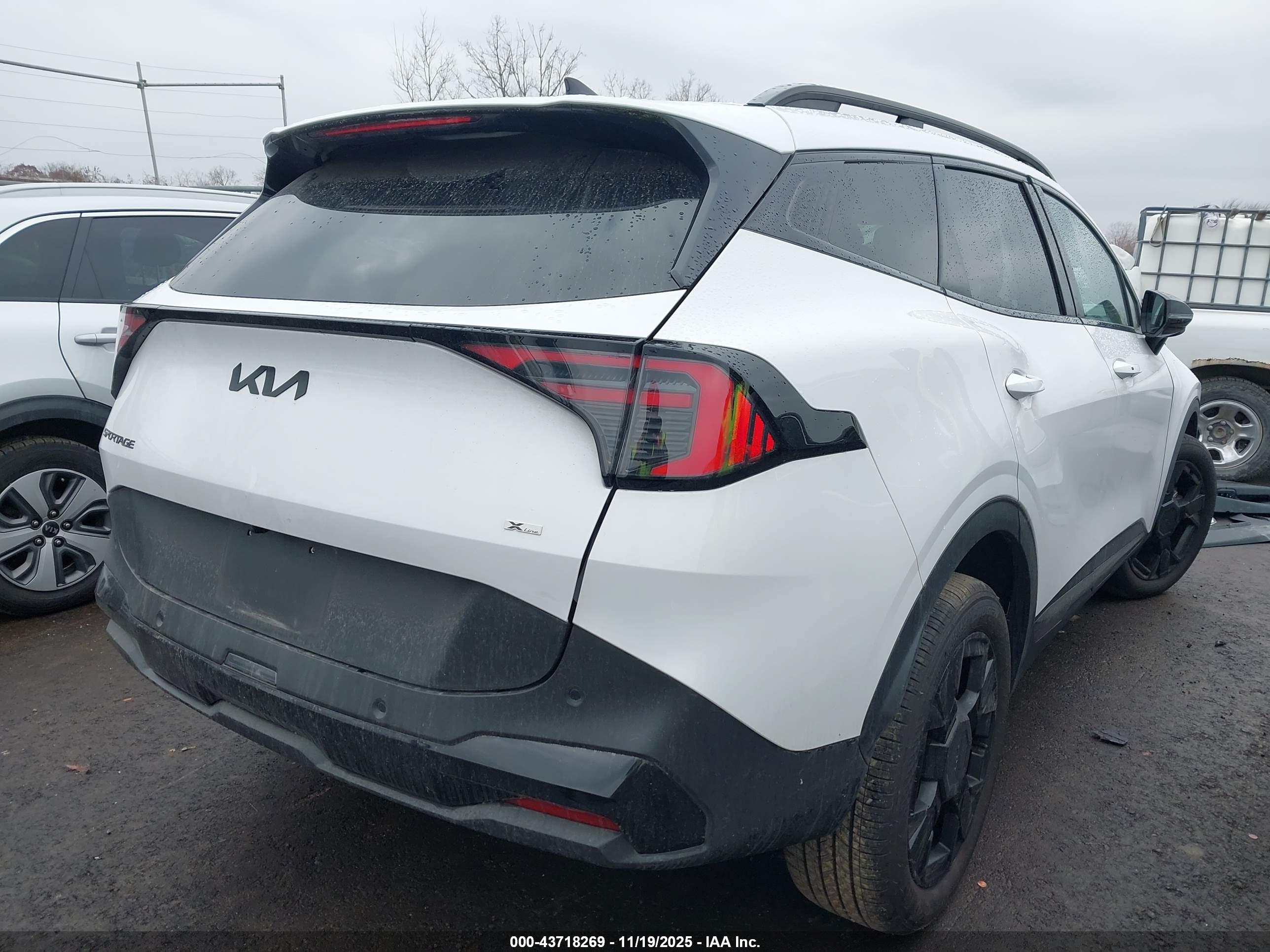KIA SPORTAGE image 4