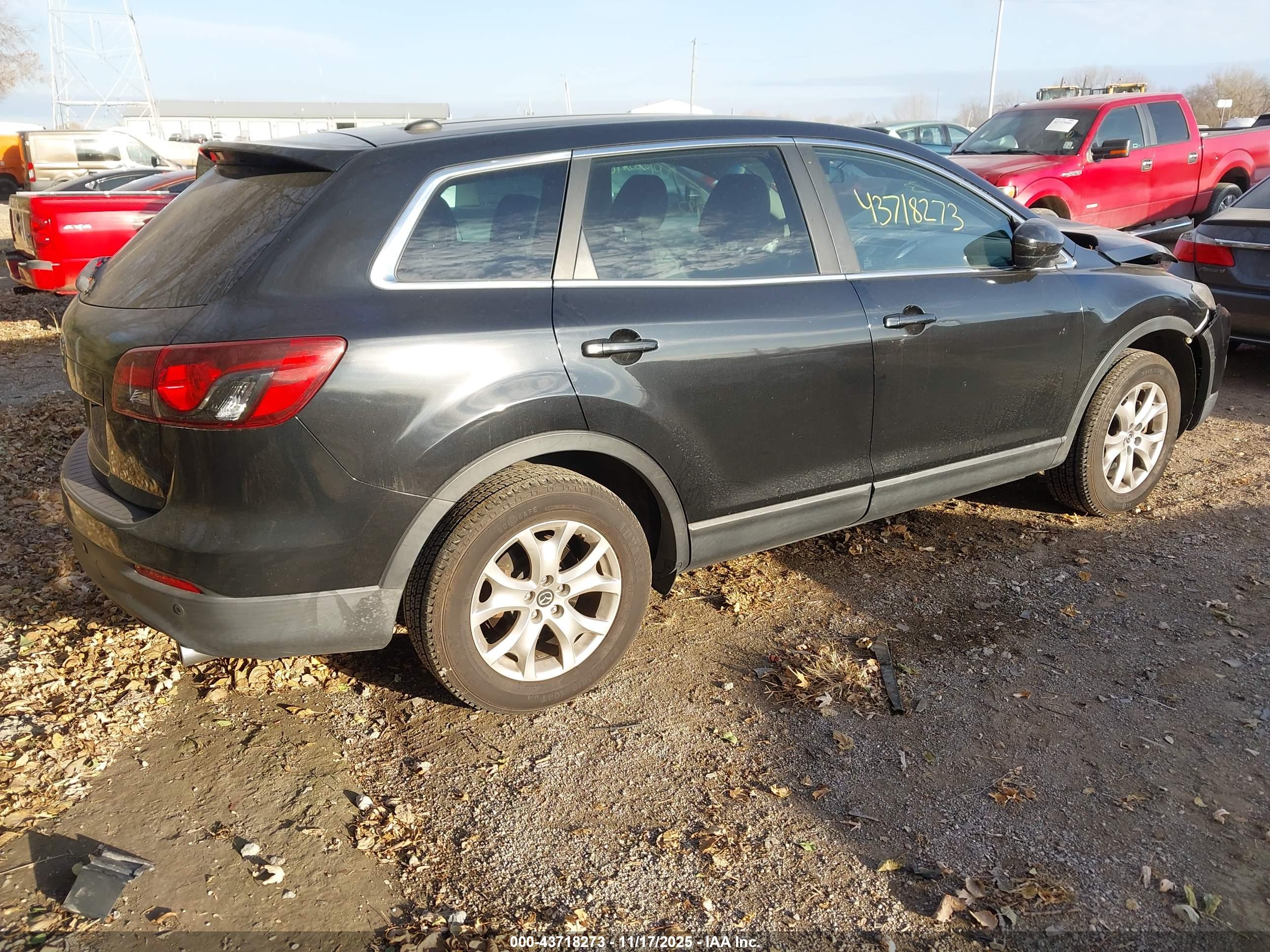 MAZDA CX-9 image 4
