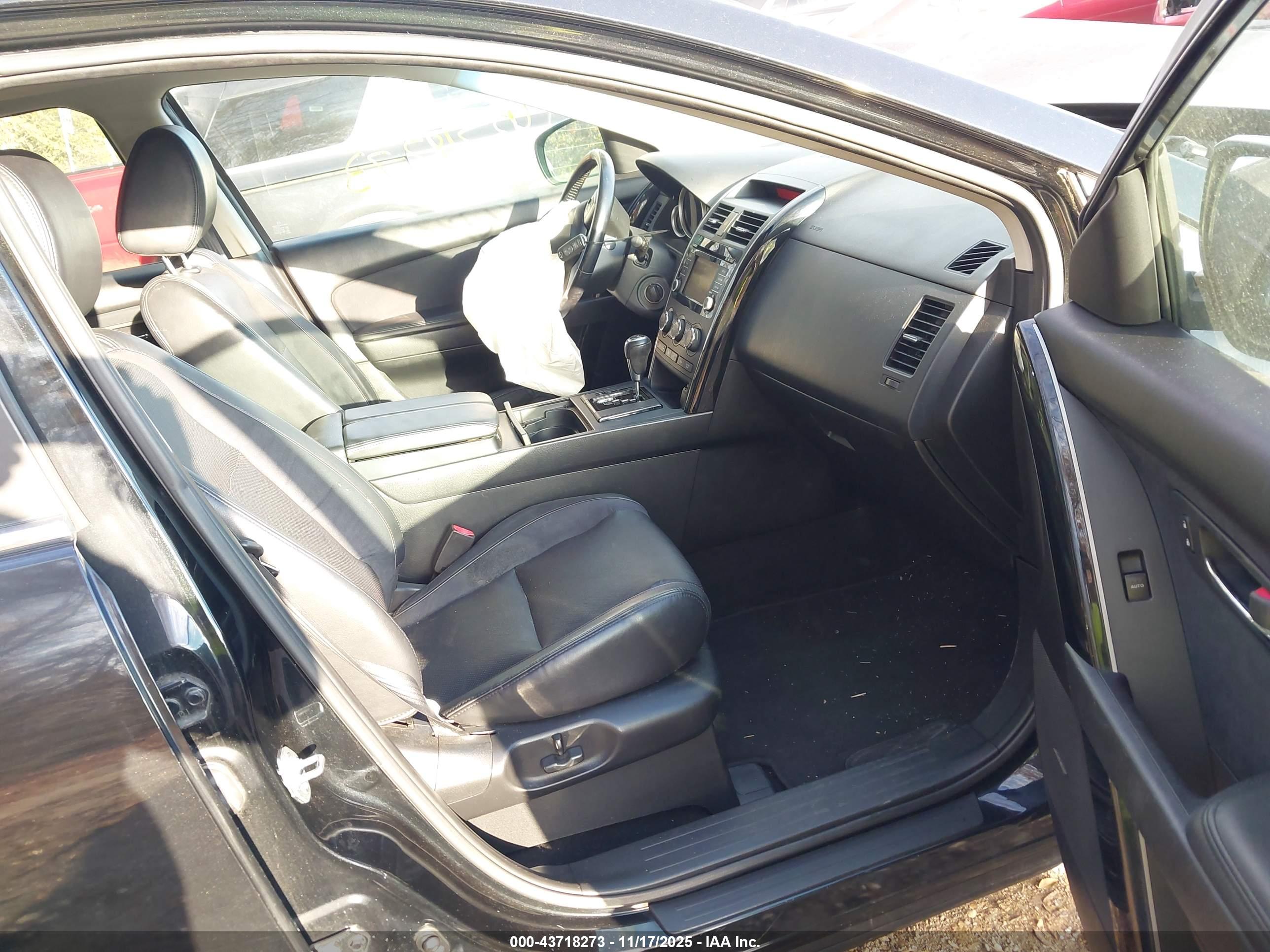 MAZDA CX-9 image 5