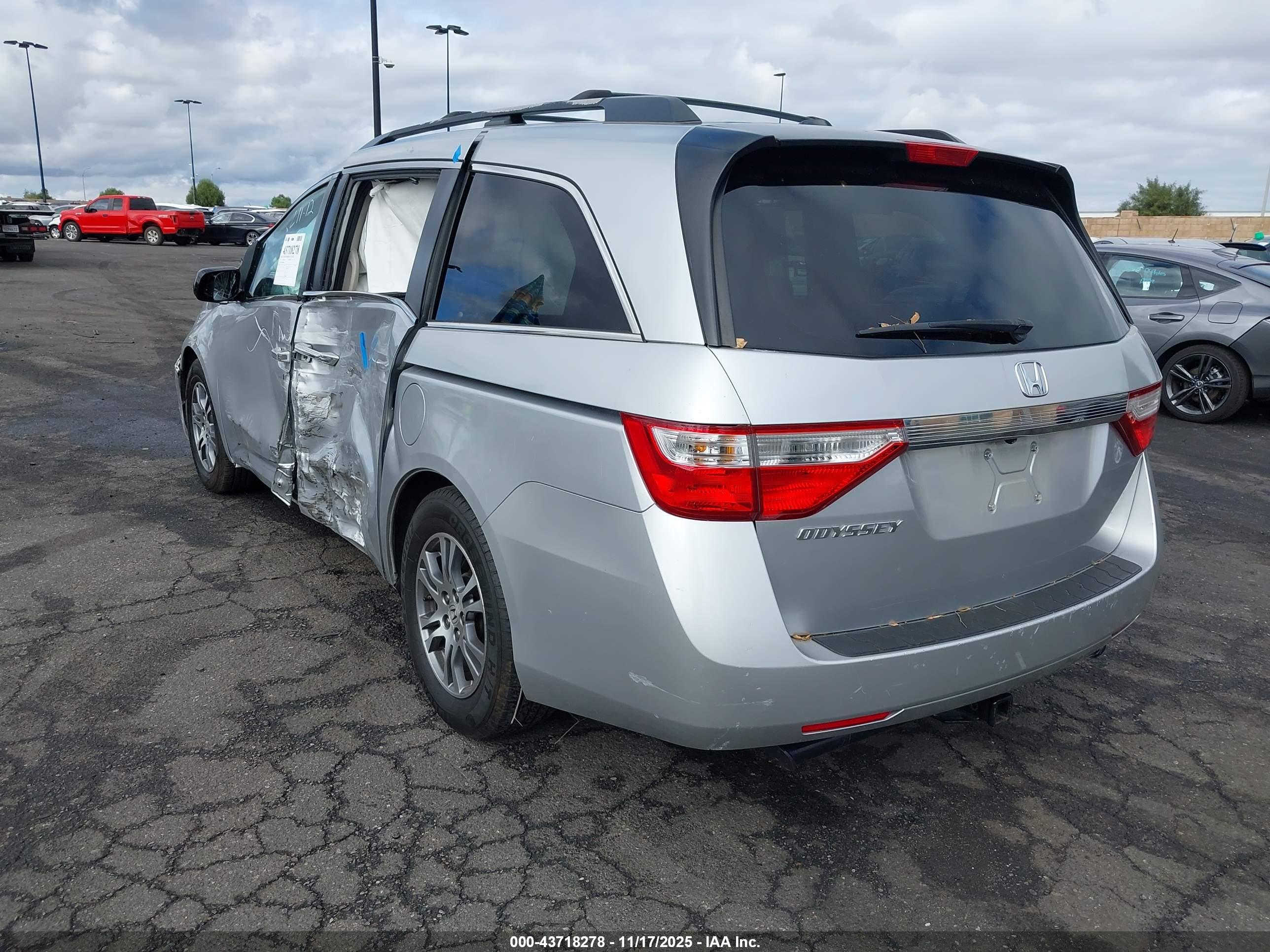 HONDA ODYSSEY image 3