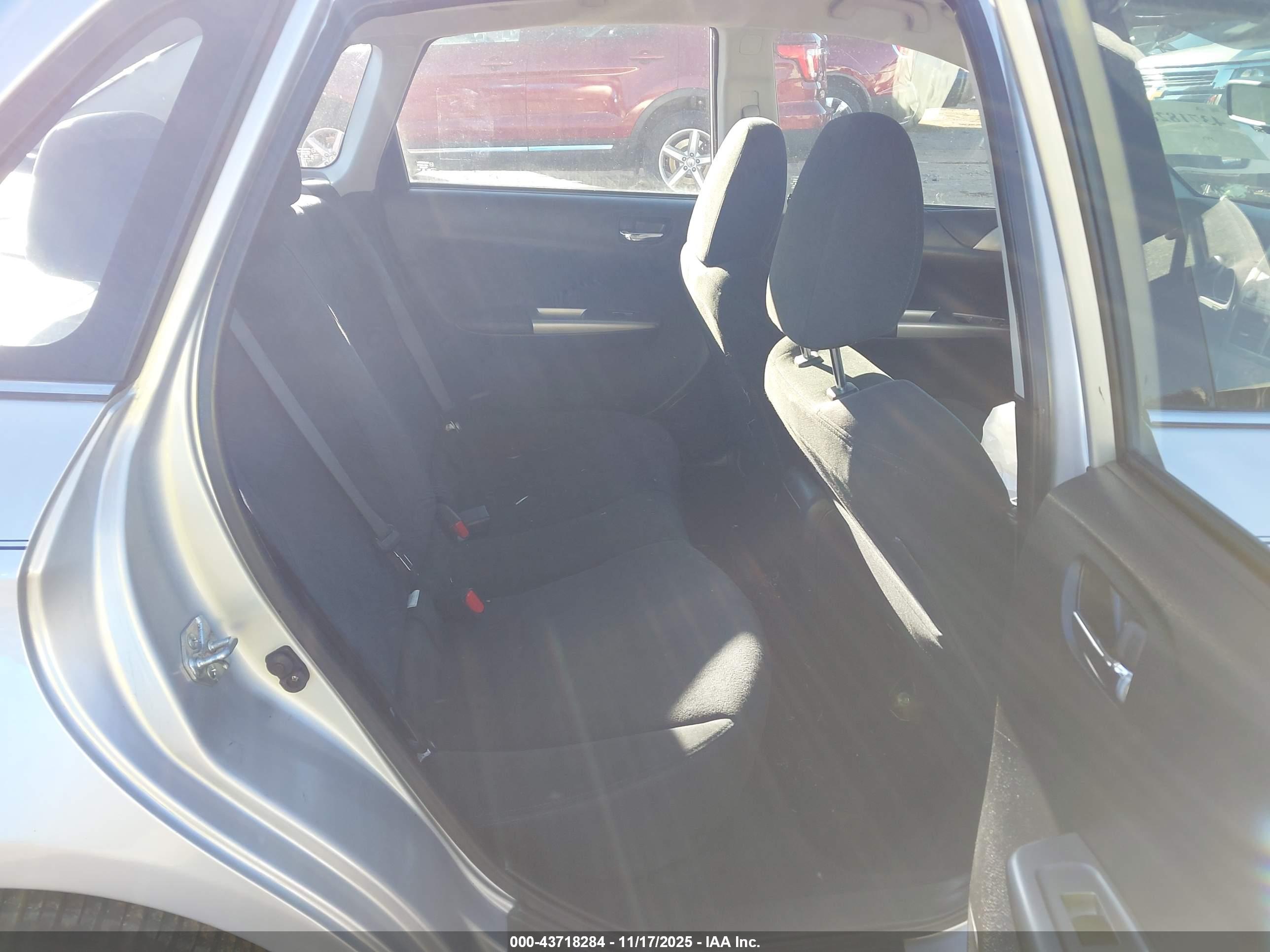 SUBARU IMPREZA image 8