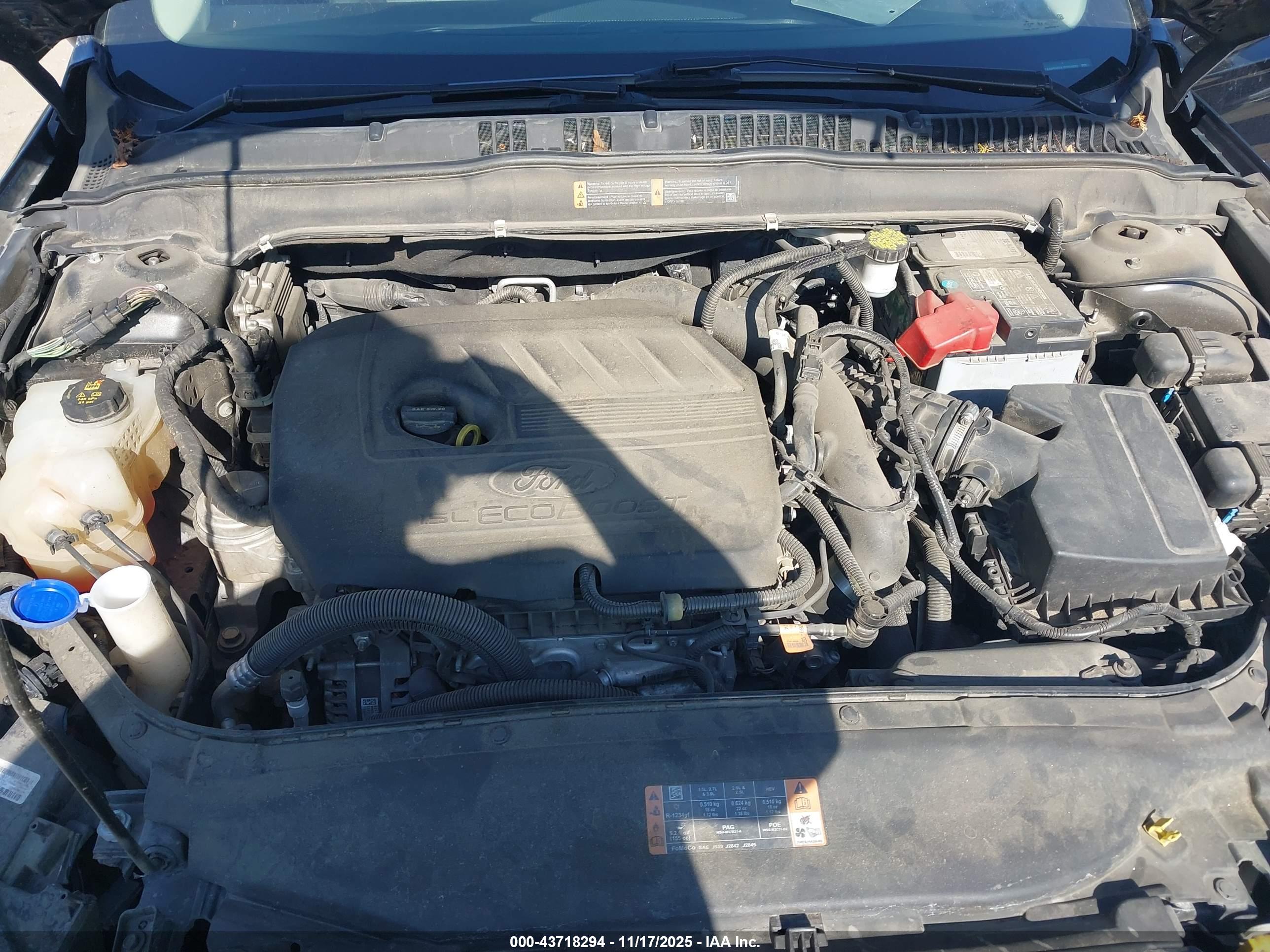 FORD FUSION image 10