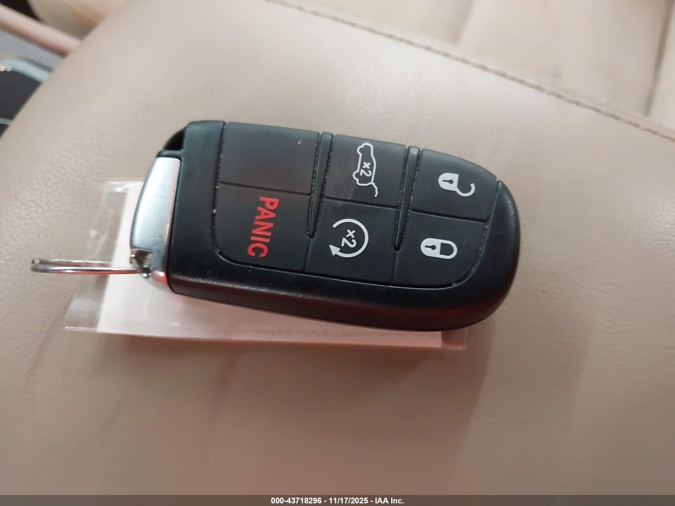 JEEP GRAND image 11