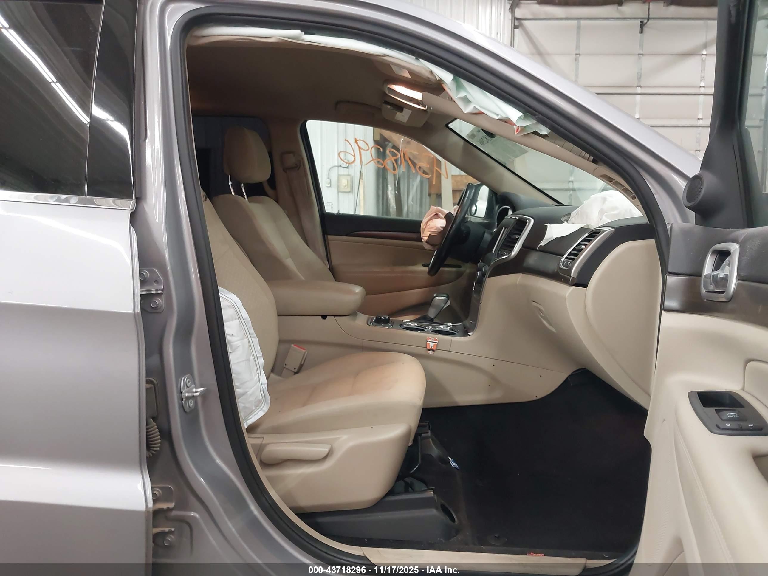 JEEP GRAND image 5