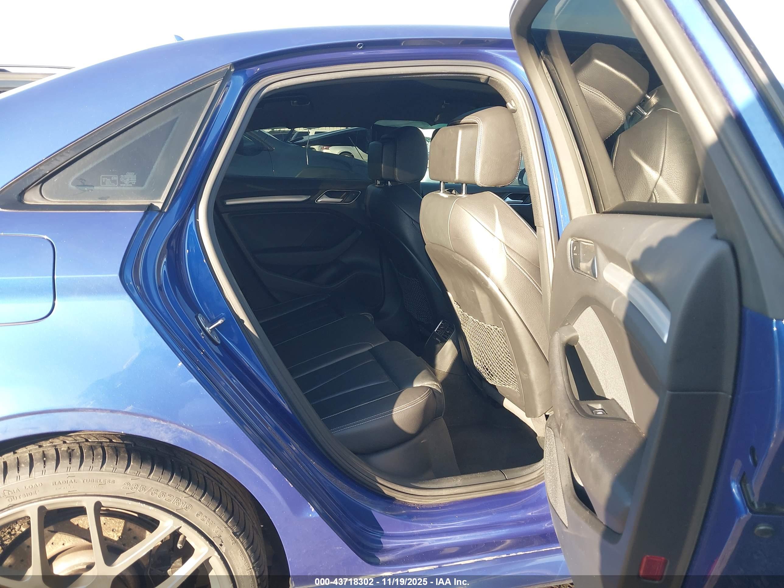 AUDI S3 image 8