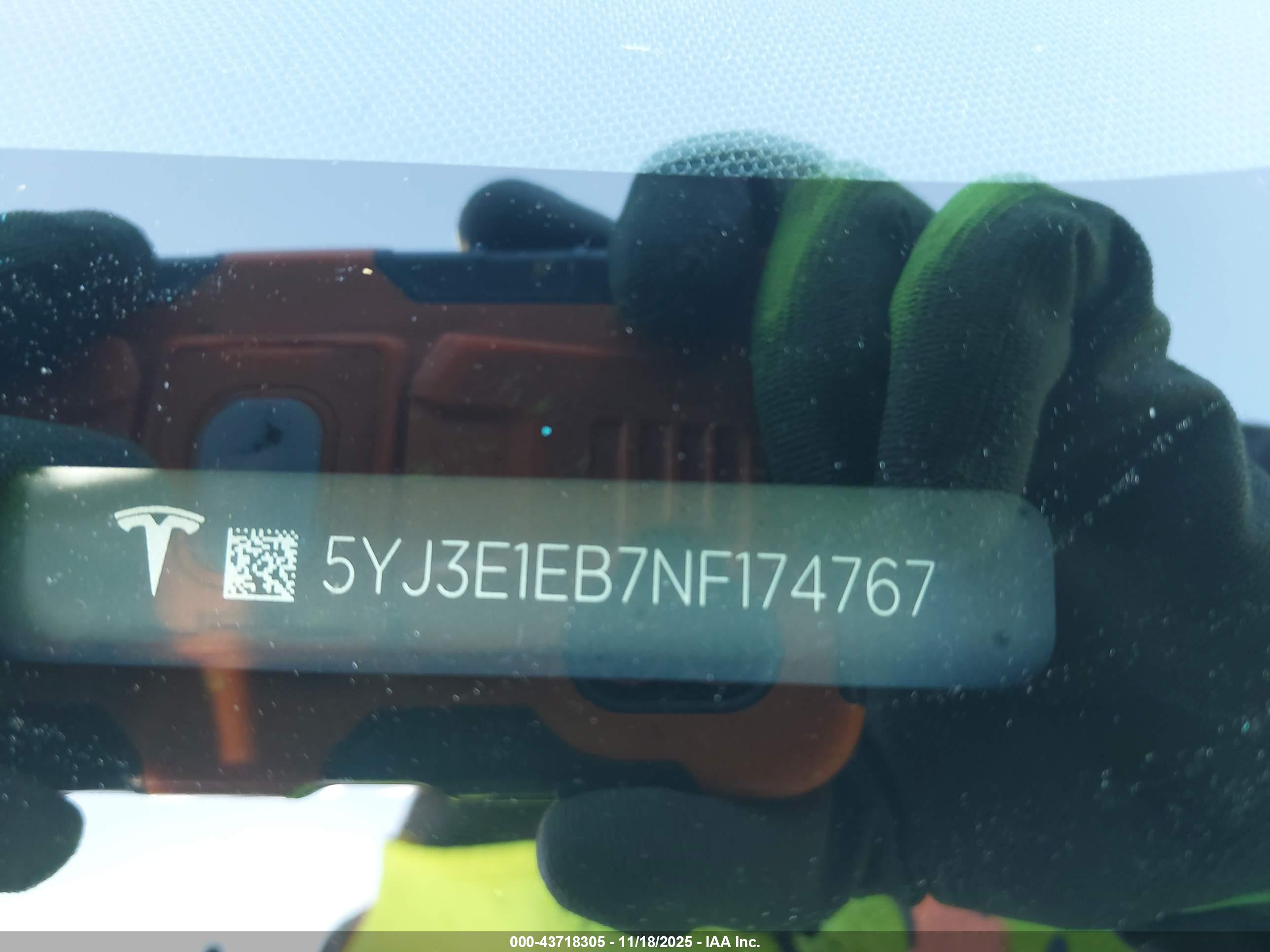 TESLA MODEL image 9